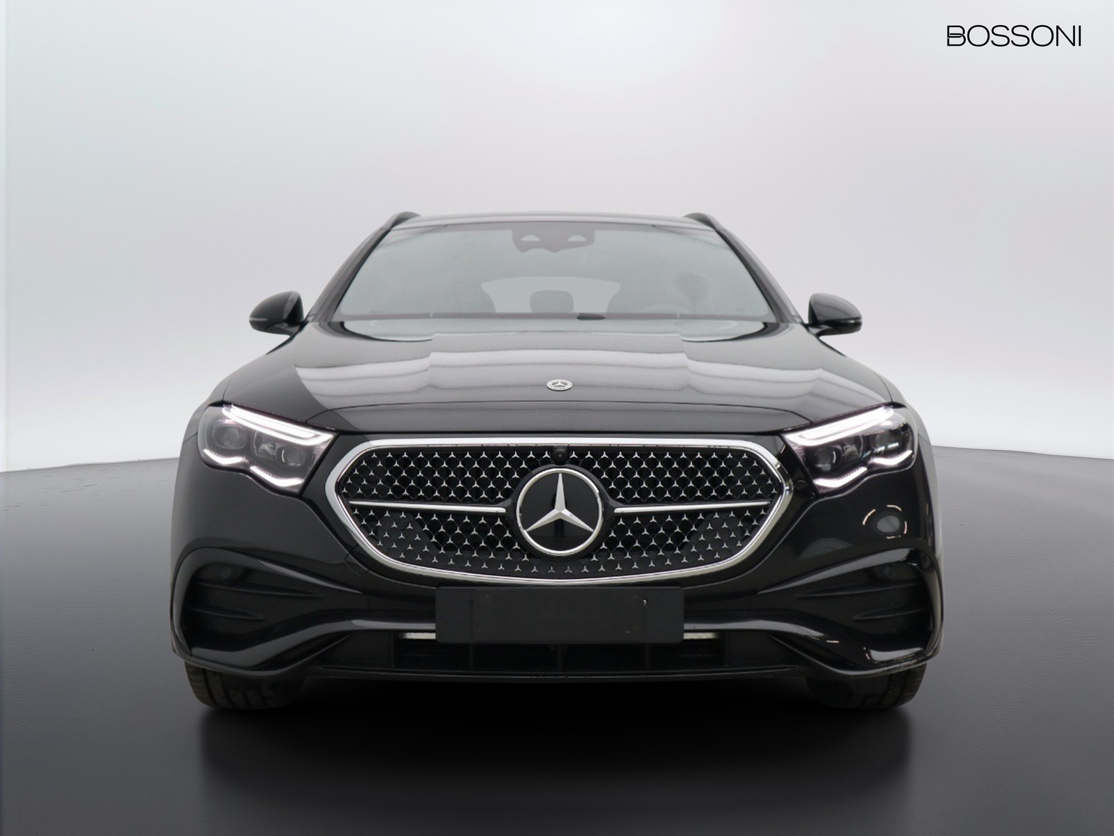2 - Mercedes Classe E station wagon 220 d amg line premium 4matic 9g-tronic