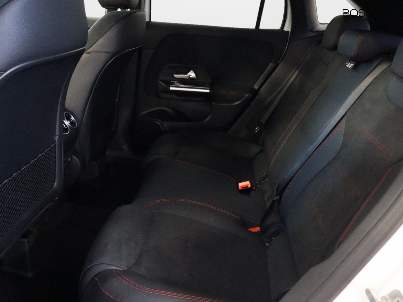 8 - Mercedes GLA 250 e plug-in-hybrid amg line extra 8g-dct