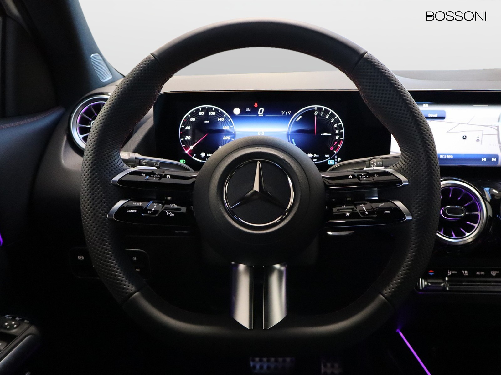 17 - Mercedes GLA 250 e plug-in-hybrid amg line extra 8g-dct