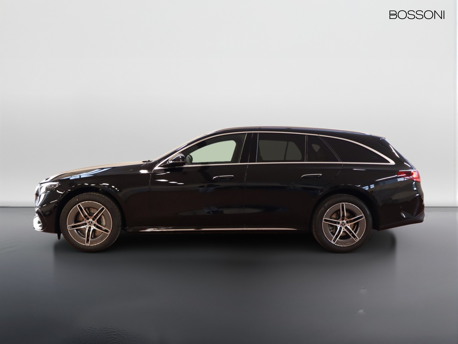 3 - Mercedes Classe E station wagon 220 d amg line advanced 4matic 9g-tronic