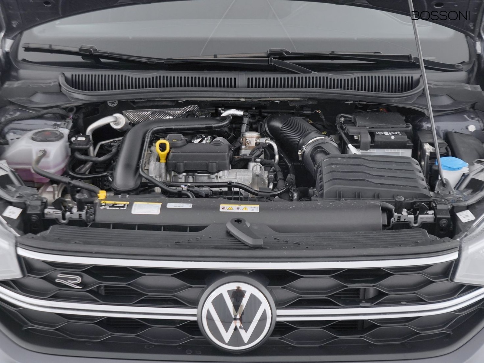 11 - Volkswagen Taigo 1.0 tsi 115cv r-line dsg