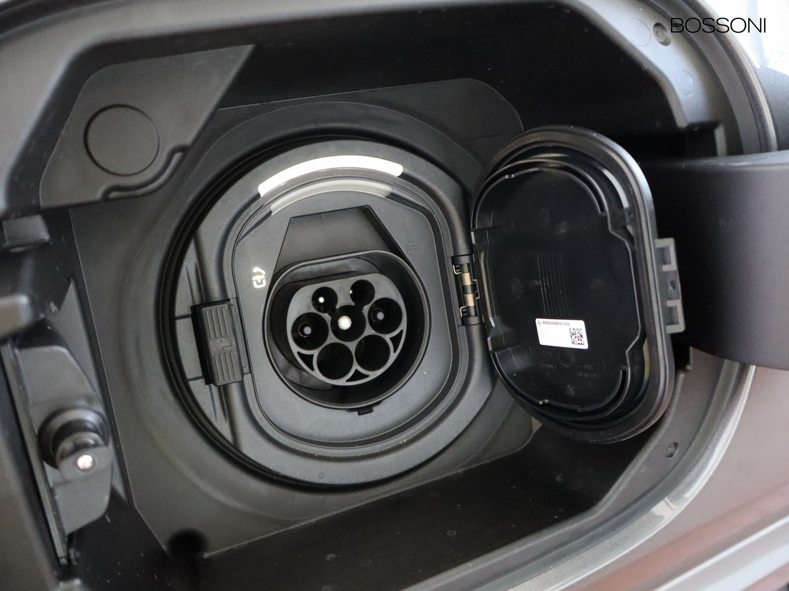 18 - Mercedes GLA 250 e plug-in-hybrid amg line extra 8g-dct