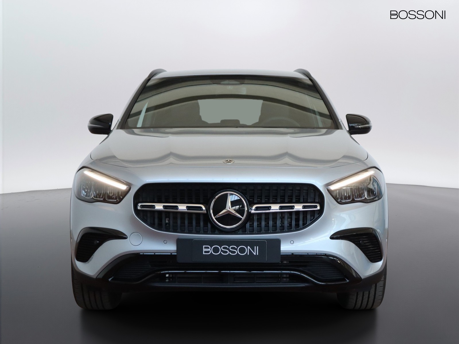 2 - Mercedes GLA 200 d progressive extra 8g-dct