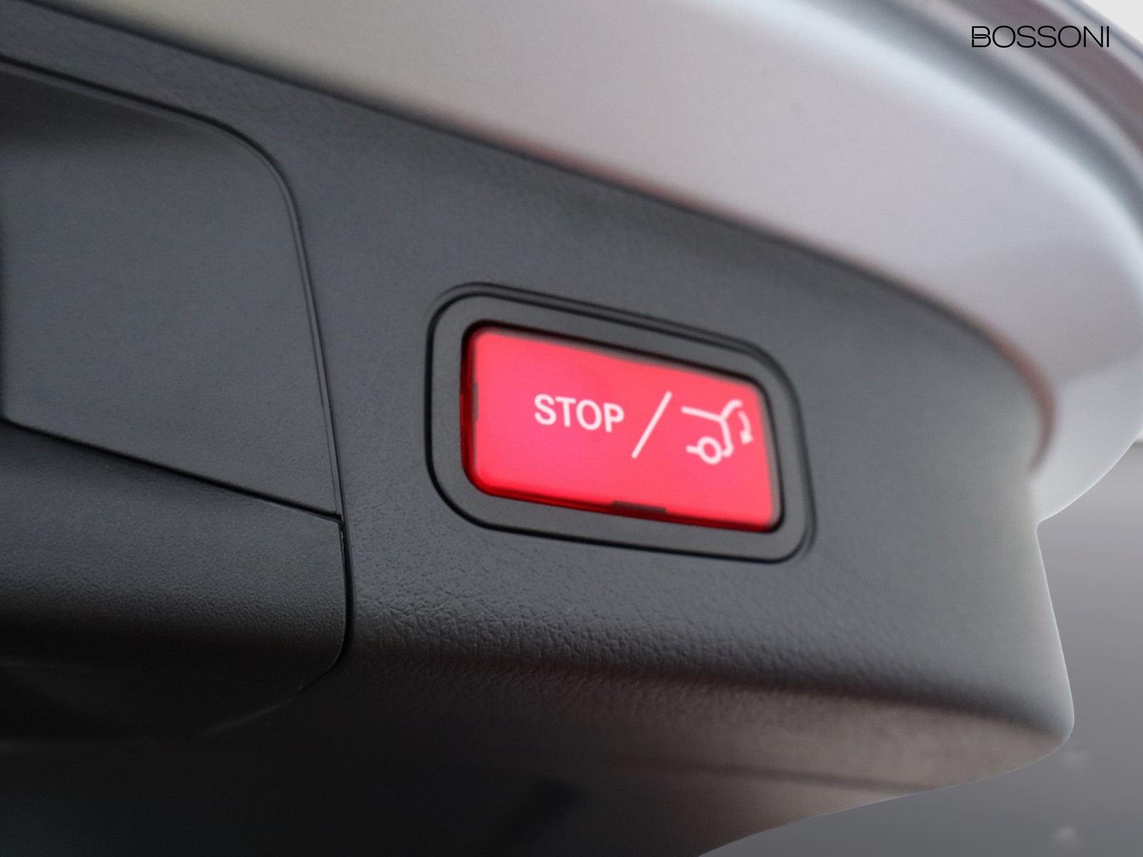 18 - Mercedes GLA 200 d progressive extra 8g-dct