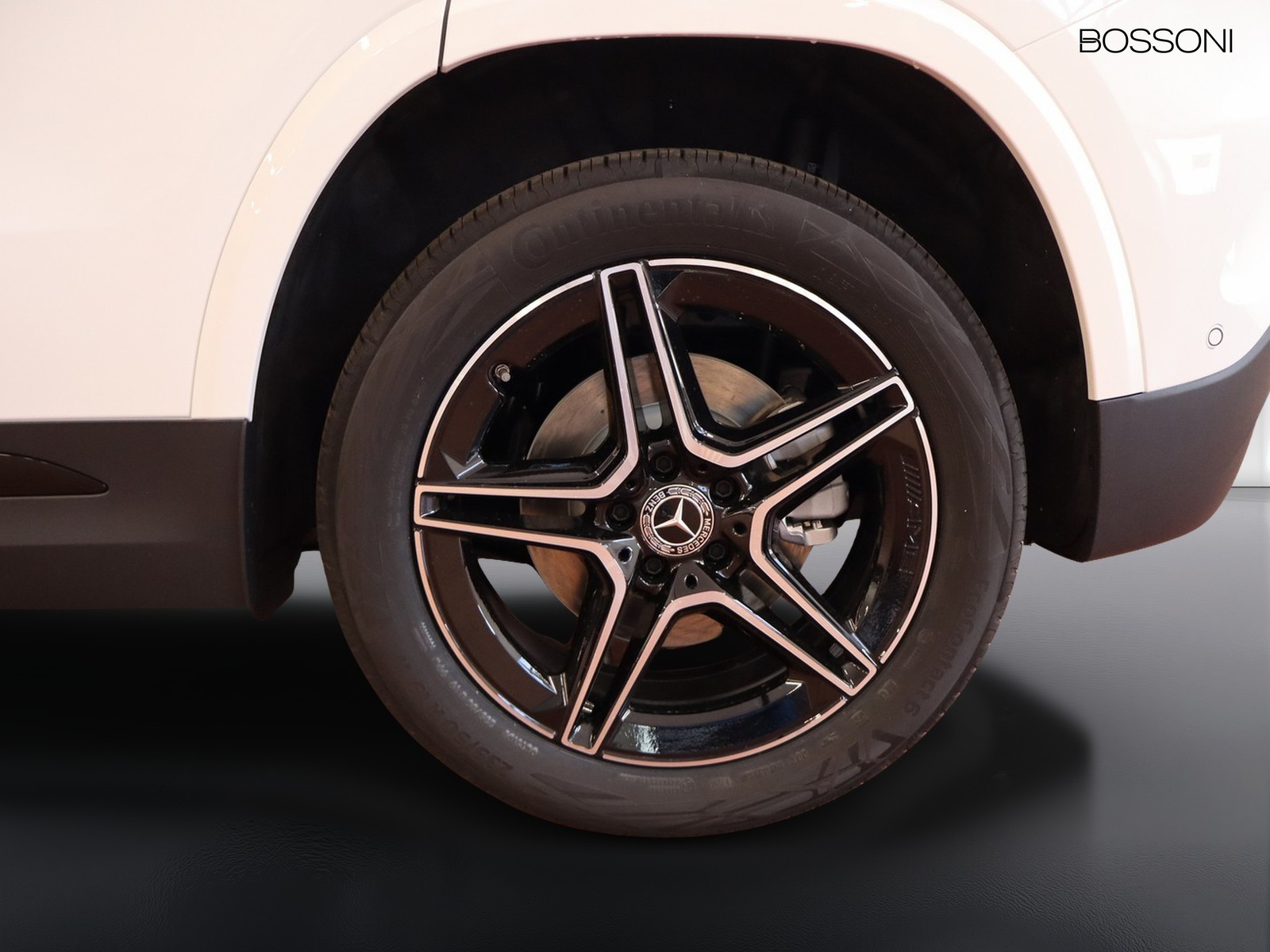 4 - Mercedes GLA 250 e plug-in-hybrid amg line extra 8g-dct