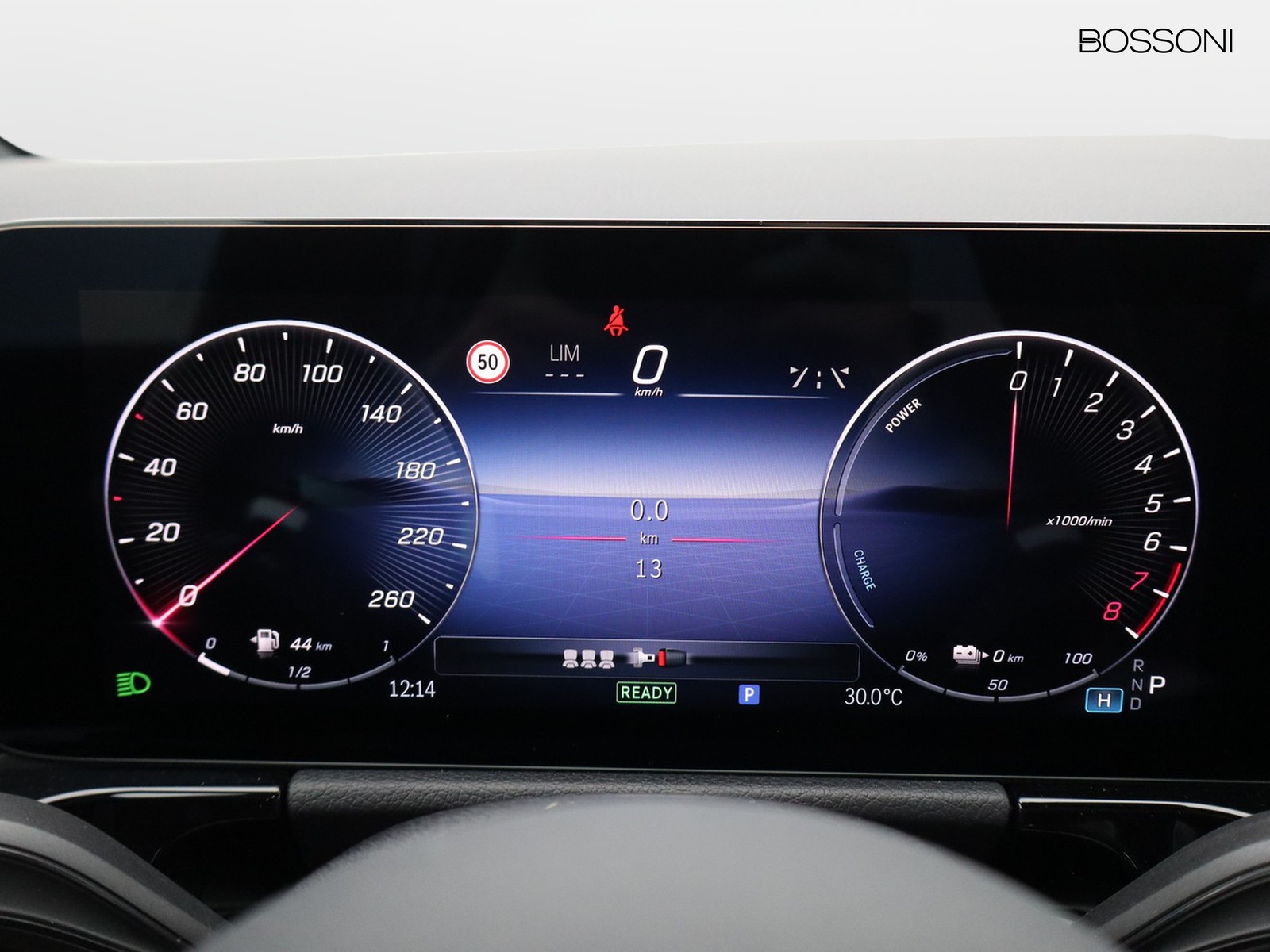 9 - Mercedes GLA 250 e plug-in-hybrid amg line extra 8g-dct