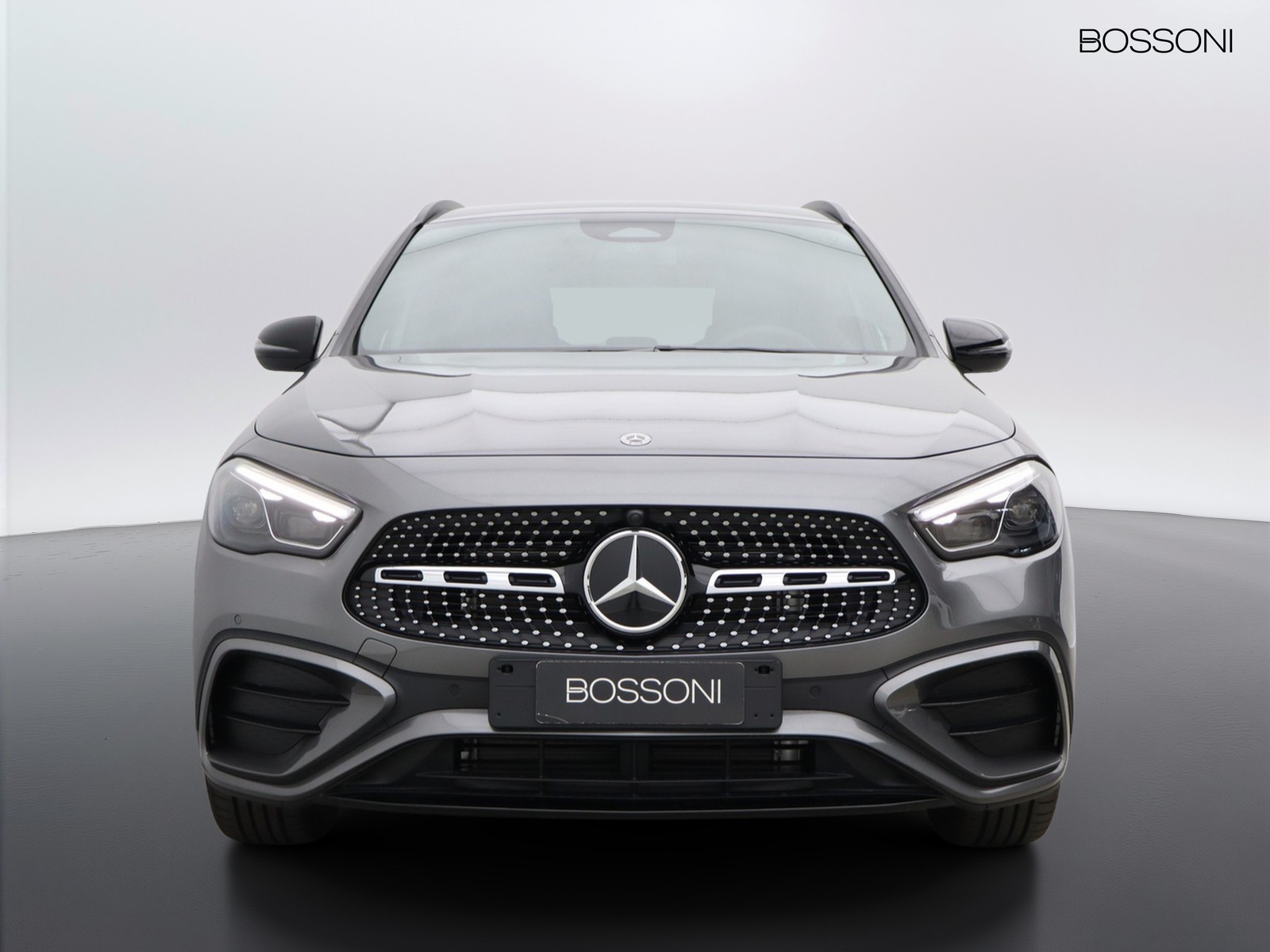 2 - Mercedes GLA 200 d amg line extra 8g-dct