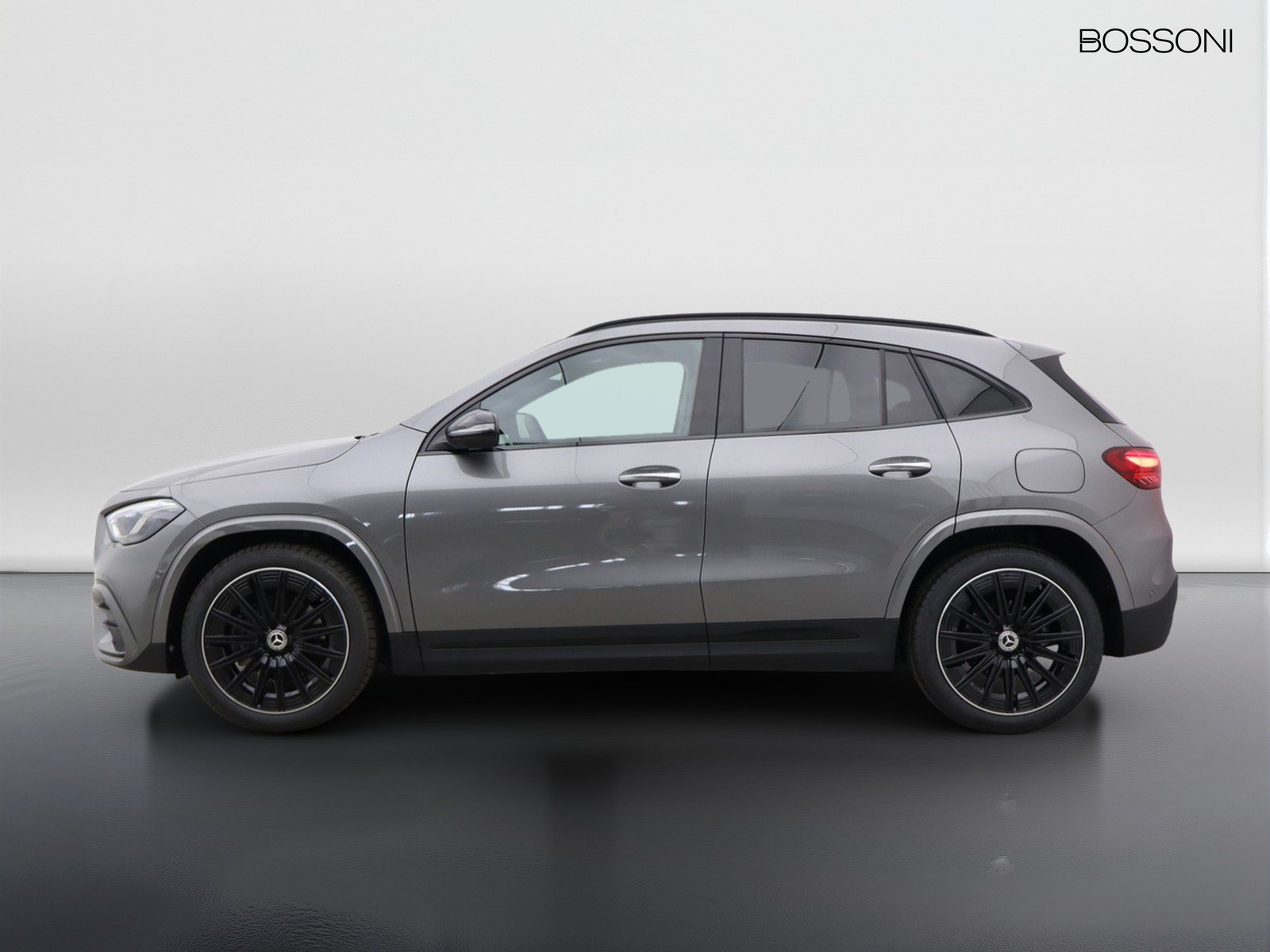 3 - Mercedes GLA 200 d amg line extra 8g-dct