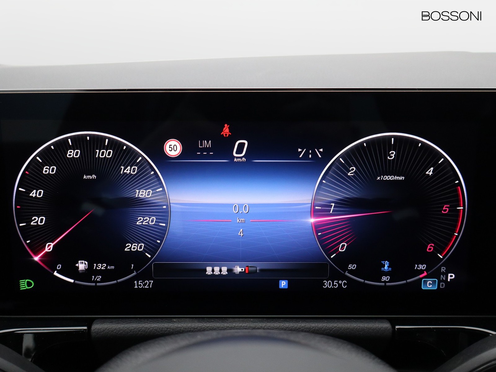 9 - Mercedes GLA 200 d amg line extra 8g-dct