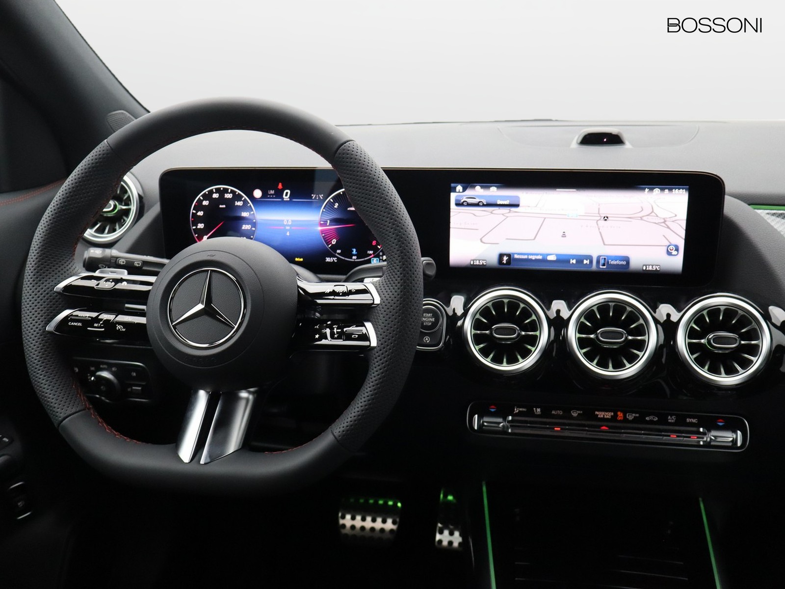 12 - Mercedes GLA 200 d amg line extra 8g-dct