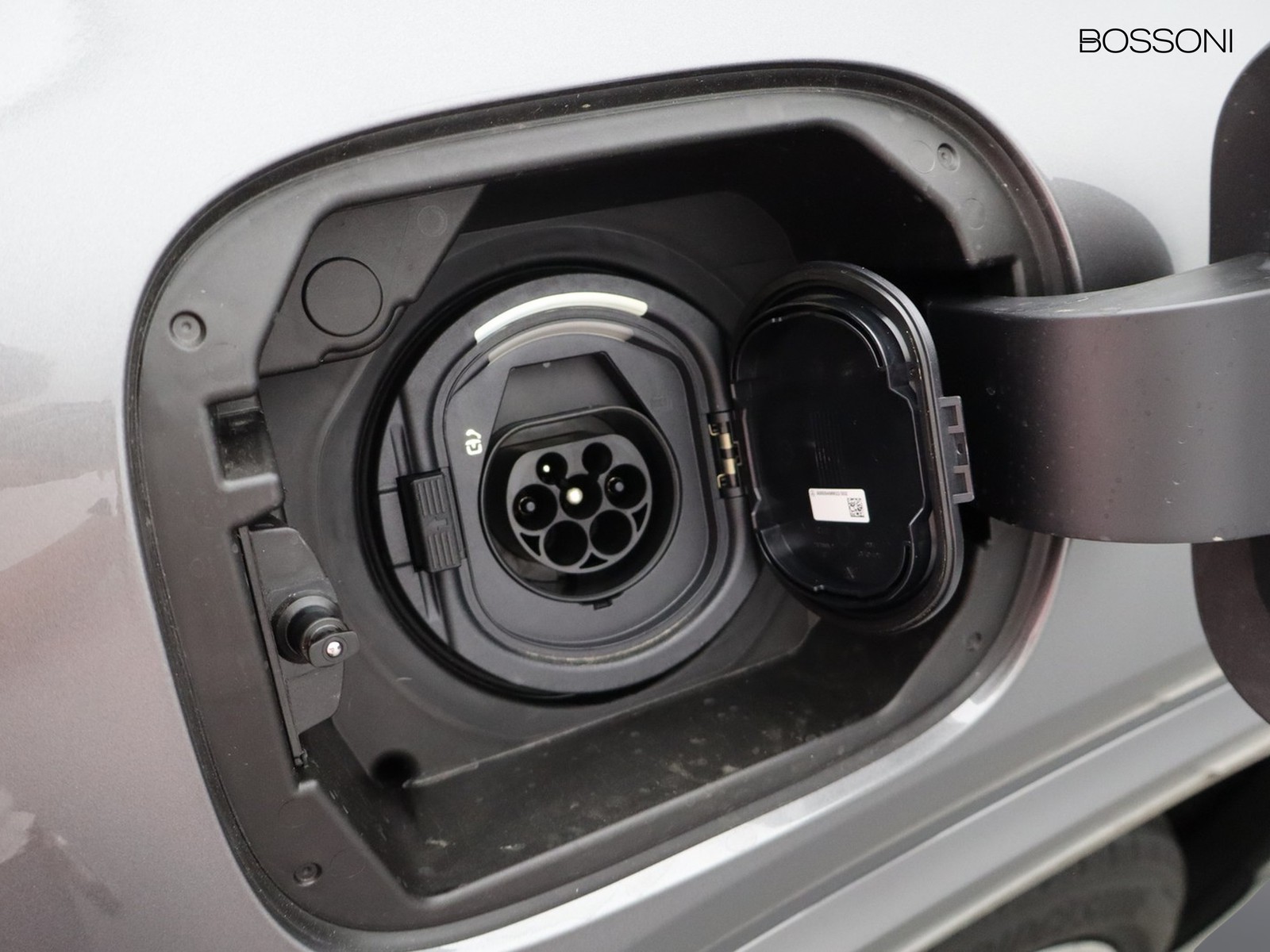 18 - Mercedes GLA 250 e plug-in-hybrid amg line extra 8g-dct