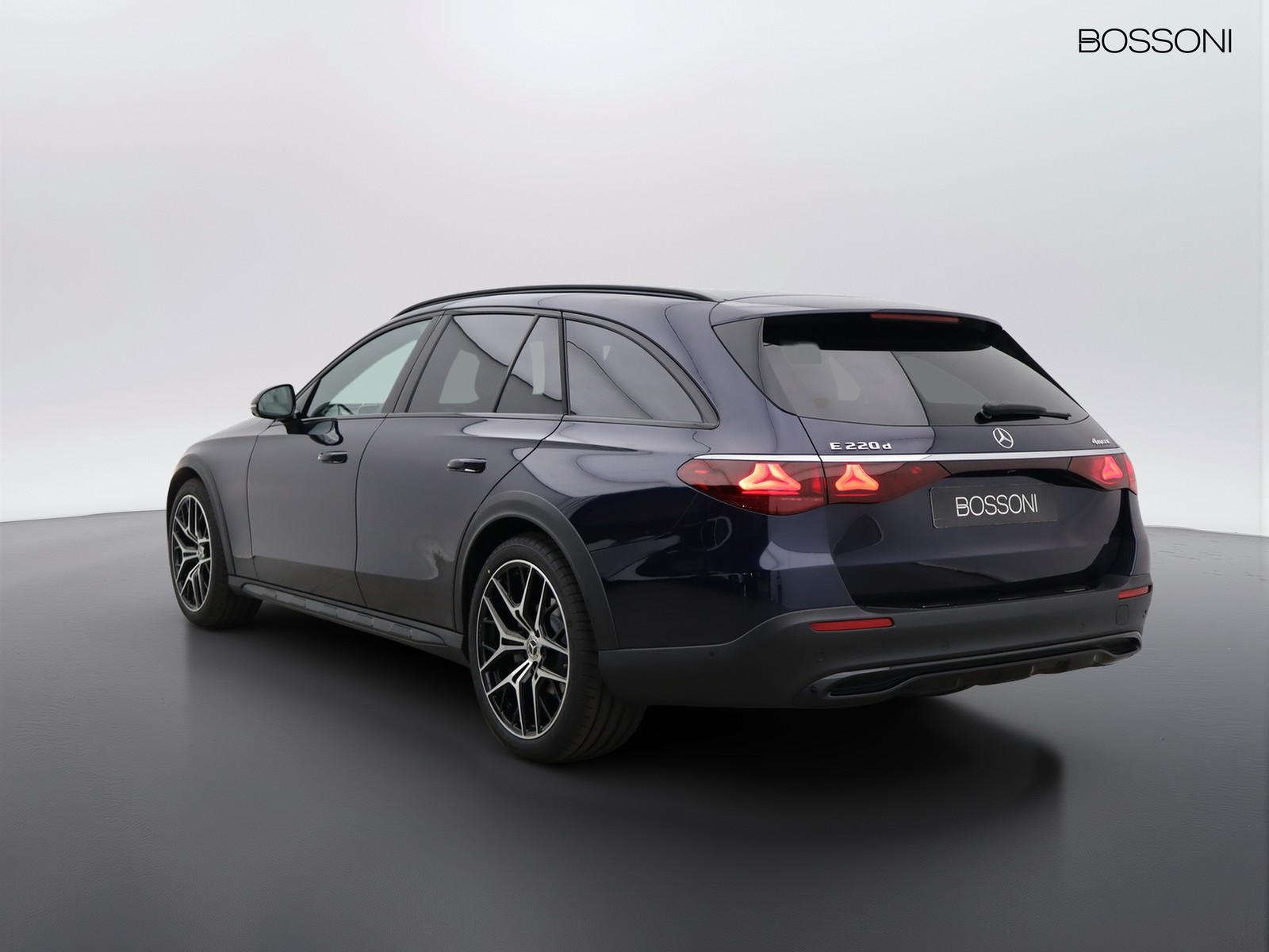 5 - Mercedes Classe E station wagon all-terrain 220 d advanced plus 4matic 9g-tronic