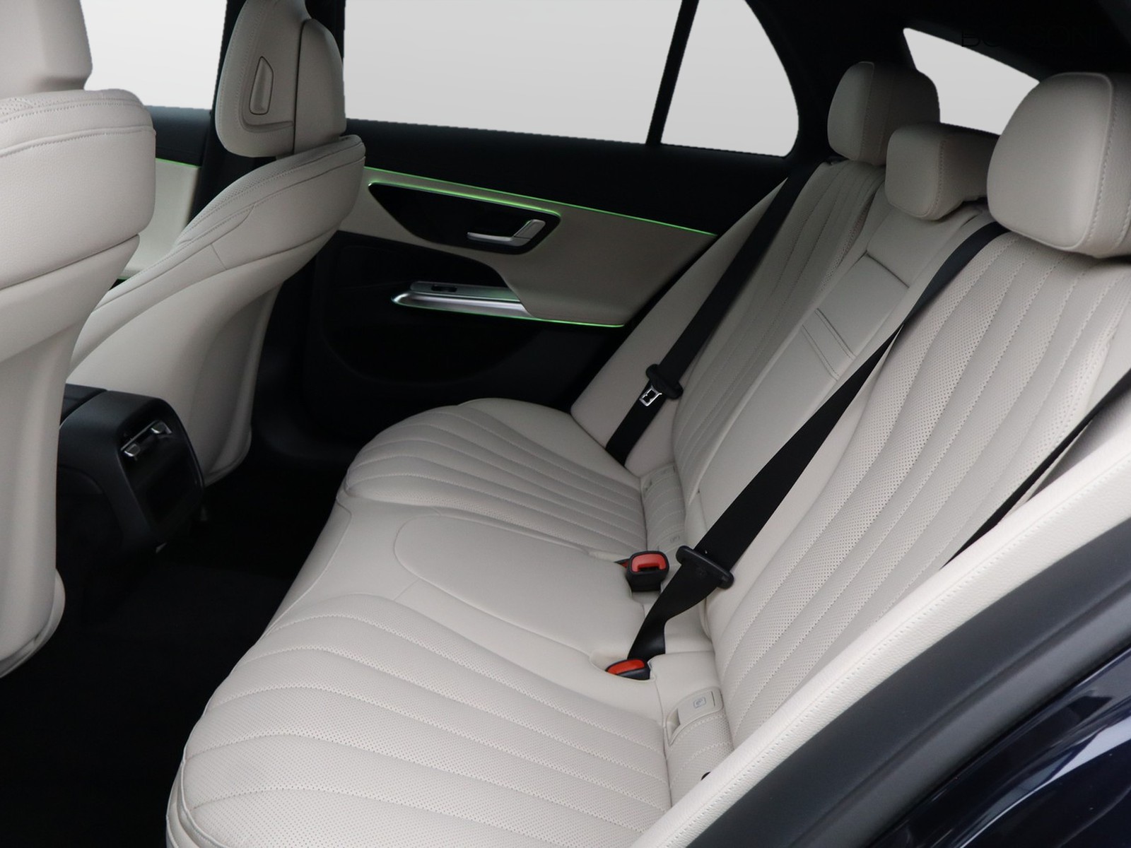 8 - Mercedes Classe E station wagon all-terrain 220 d advanced plus 4matic 9g-tronic