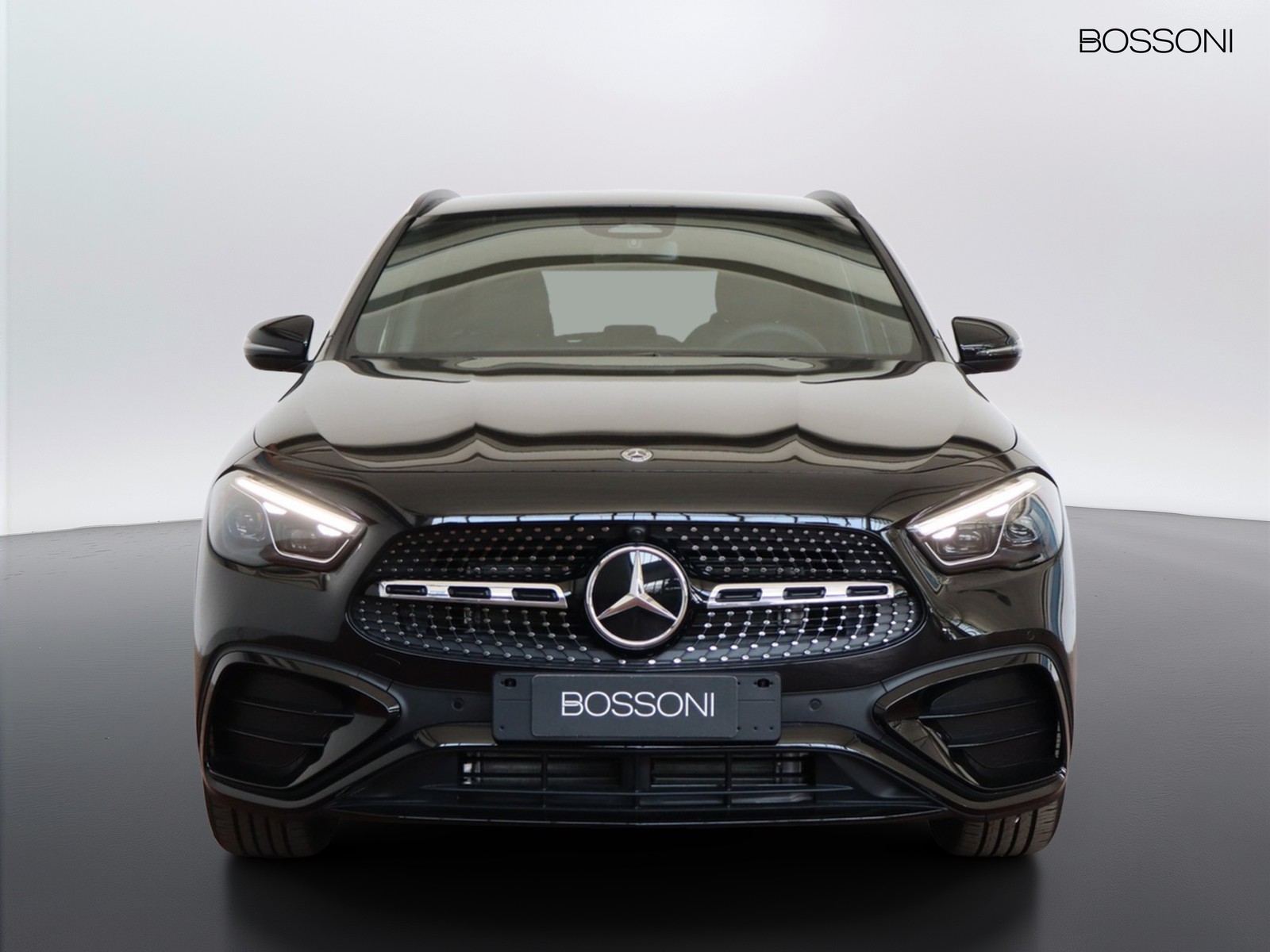 2 - Mercedes GLA 200 d amg line extra 8g-dct
