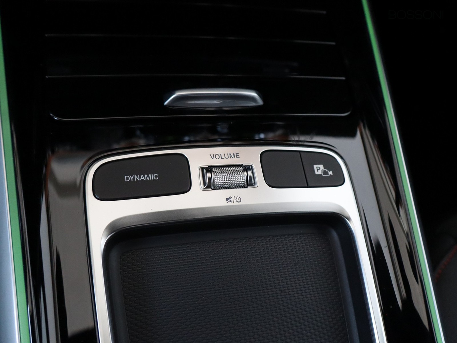14 - Mercedes GLA 200 d amg line extra 8g-dct