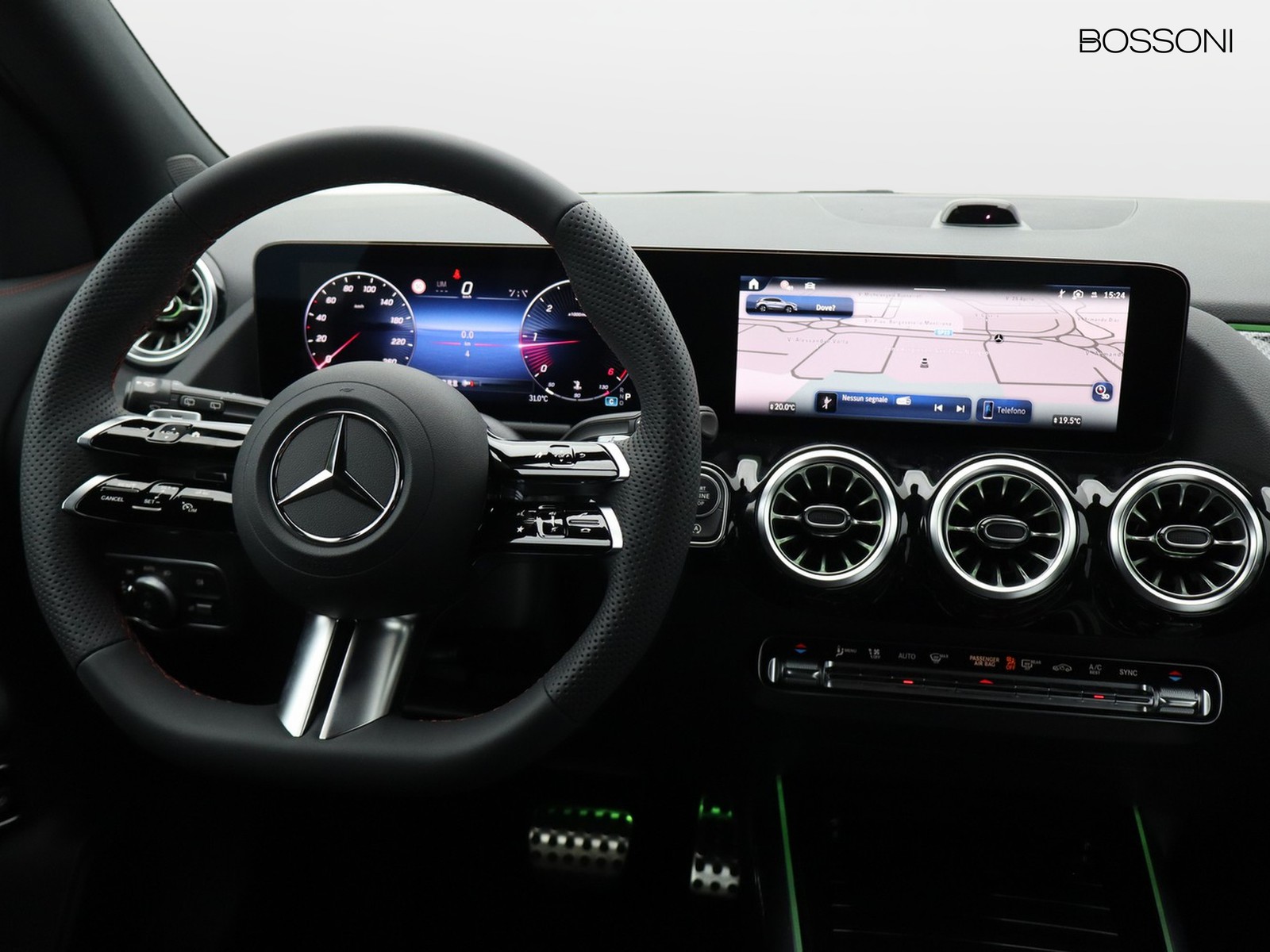 12 - Mercedes GLA 200 d amg line extra 8g-dct