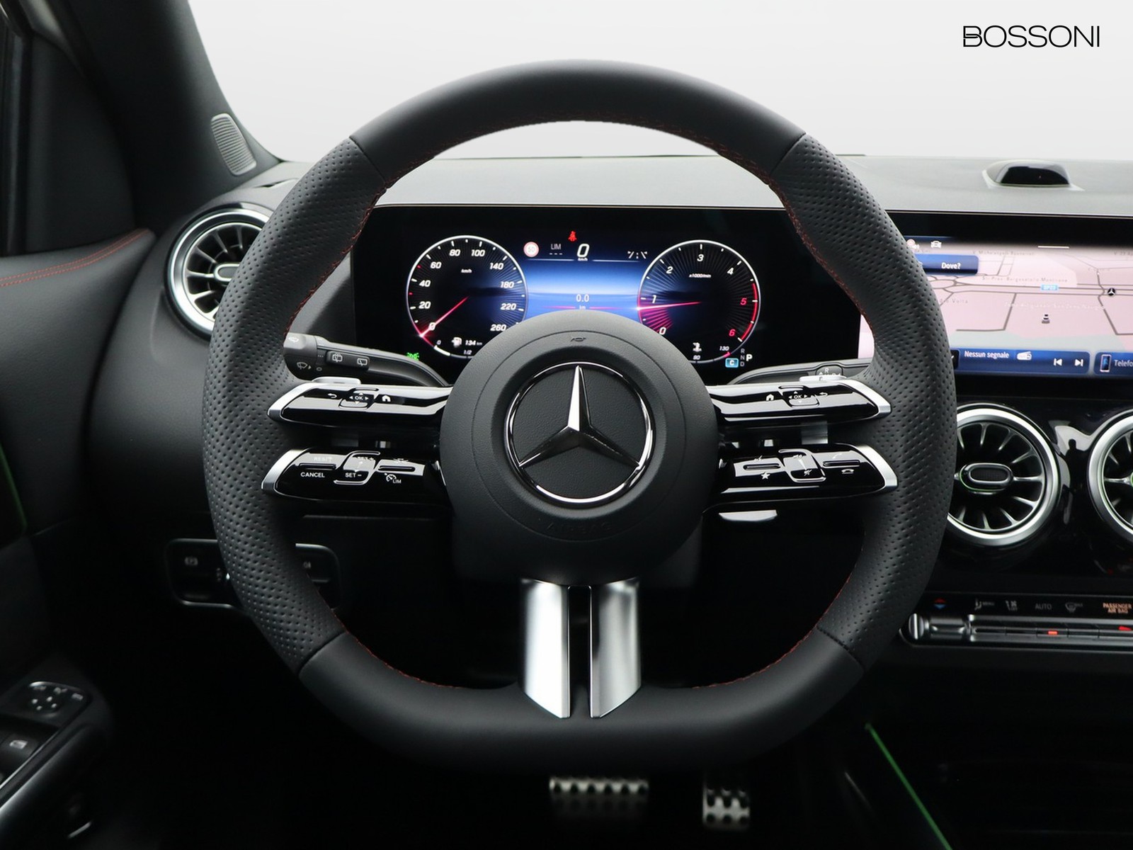 17 - Mercedes GLA 200 d amg line extra 8g-dct