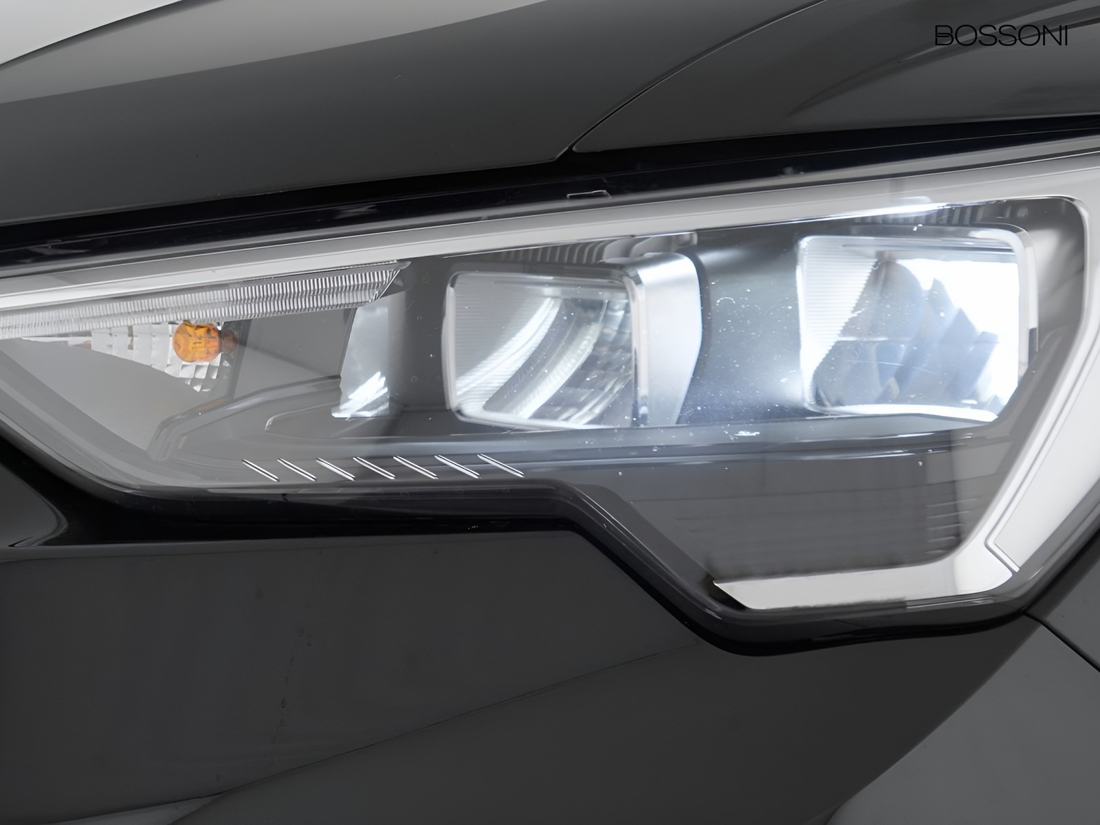 6 - Audi Q3 35 2.0 tdi business advanced
