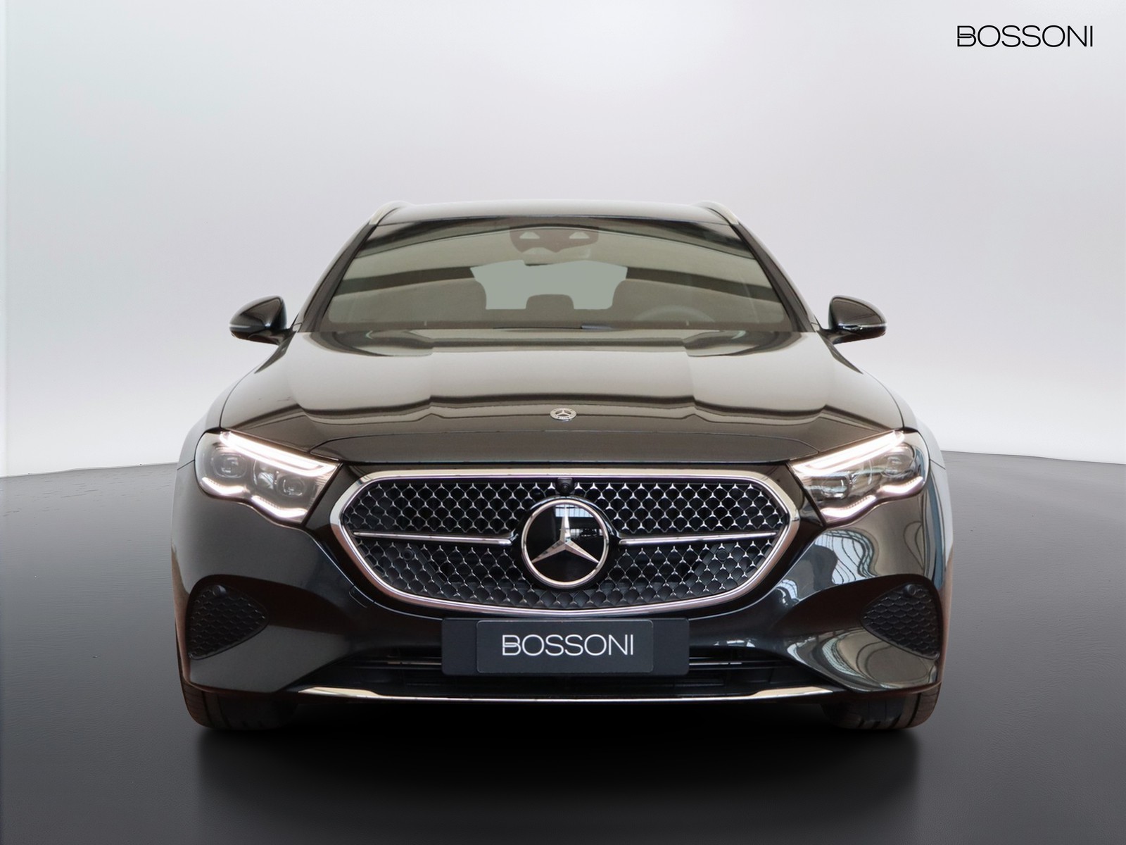 2 - Mercedes Classe E station wagon 220 d advanced plus 4matic 9g-tronic