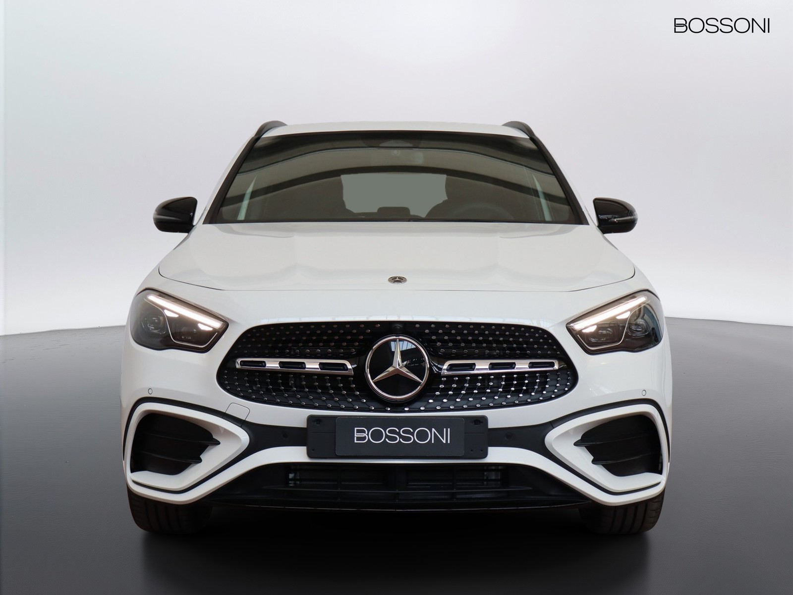2 - Mercedes GLA 200 d amg line extra 8g-dct