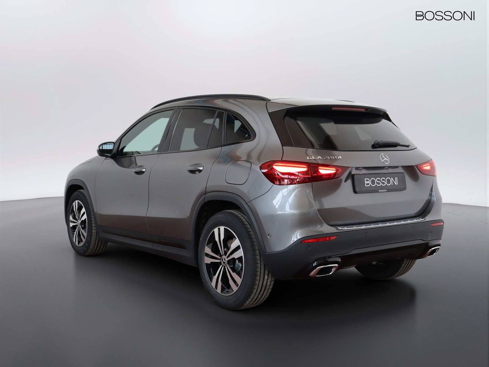 5 - Mercedes GLA 200 d progressive extra 8g-dct