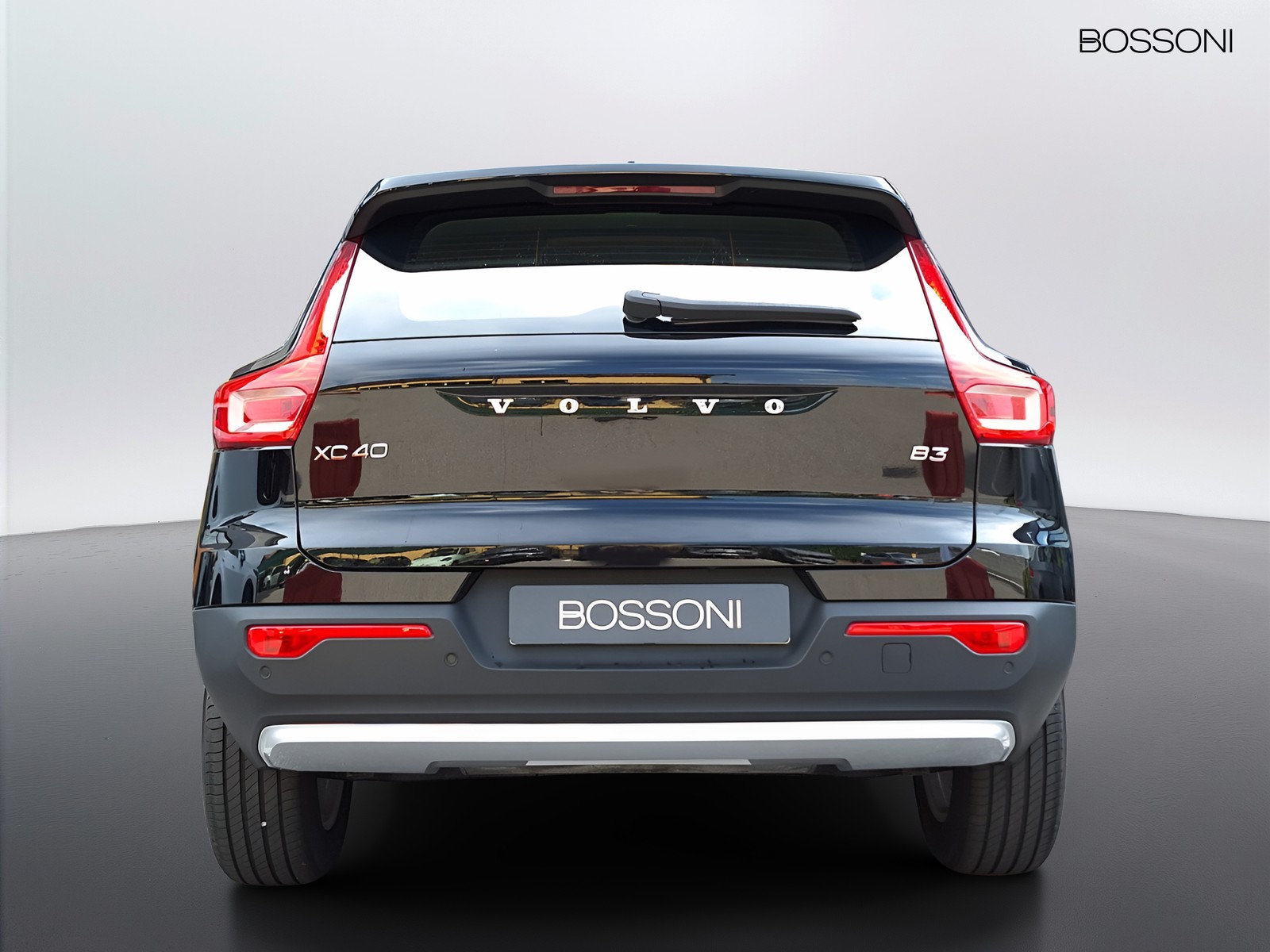 5 - Volvo XC40 2.0 b3 essential automatico