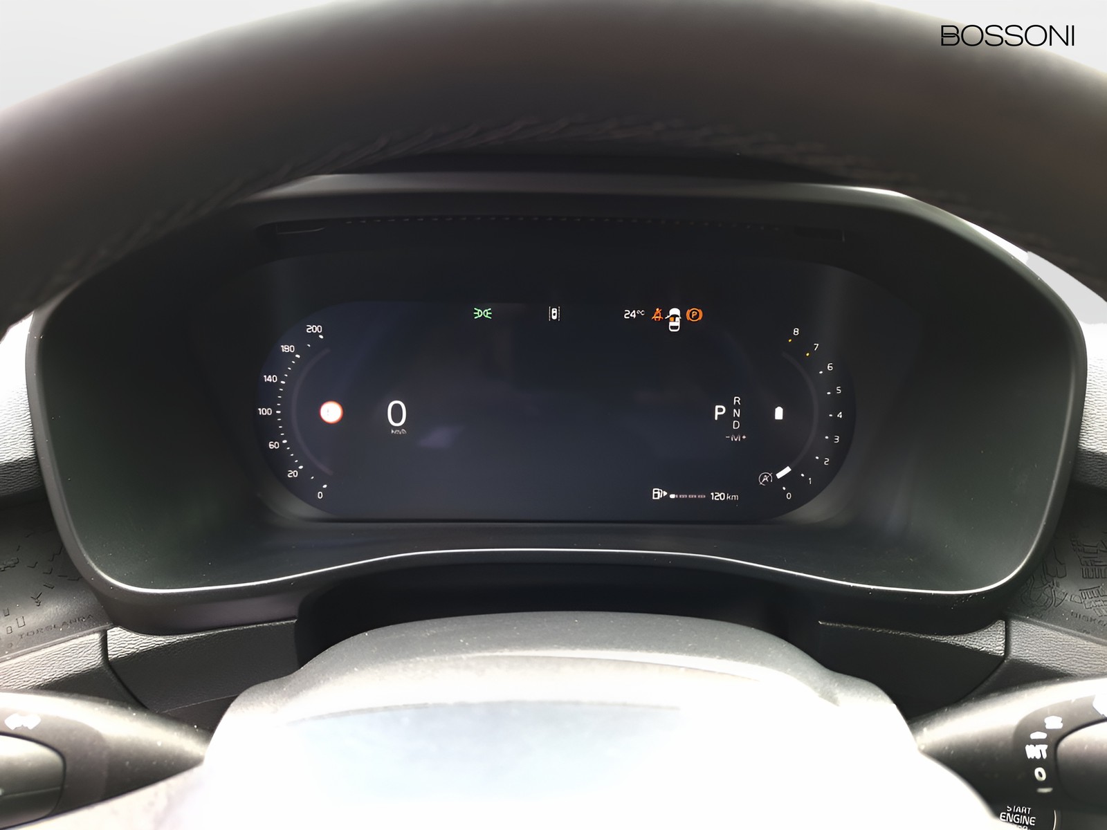 11 - Volvo XC40 2.0 b3 essential automatico