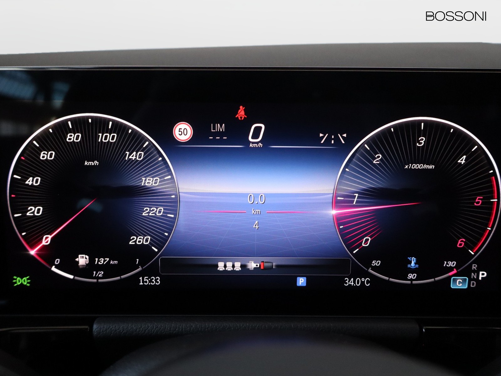 9 - Mercedes GLA 200 d amg line extra 8g-dct