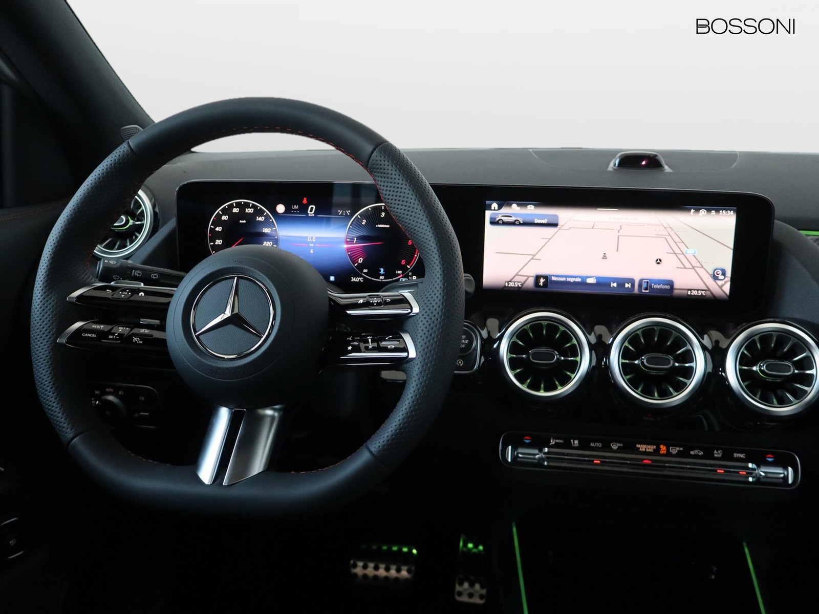 12 - Mercedes GLA 200 d amg line extra 8g-dct