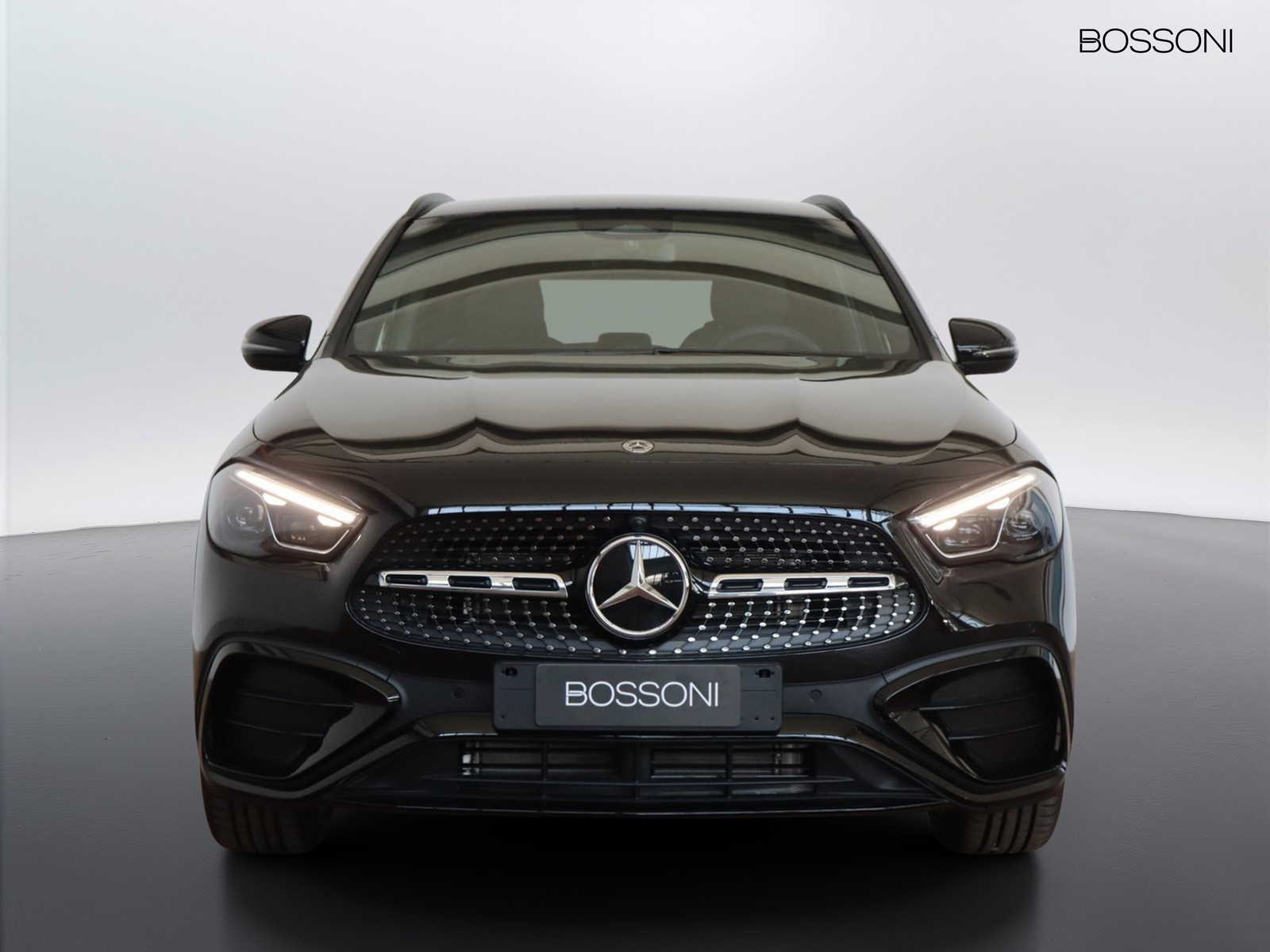 2 - Mercedes GLA 200 d amg line extra 8g-dct
