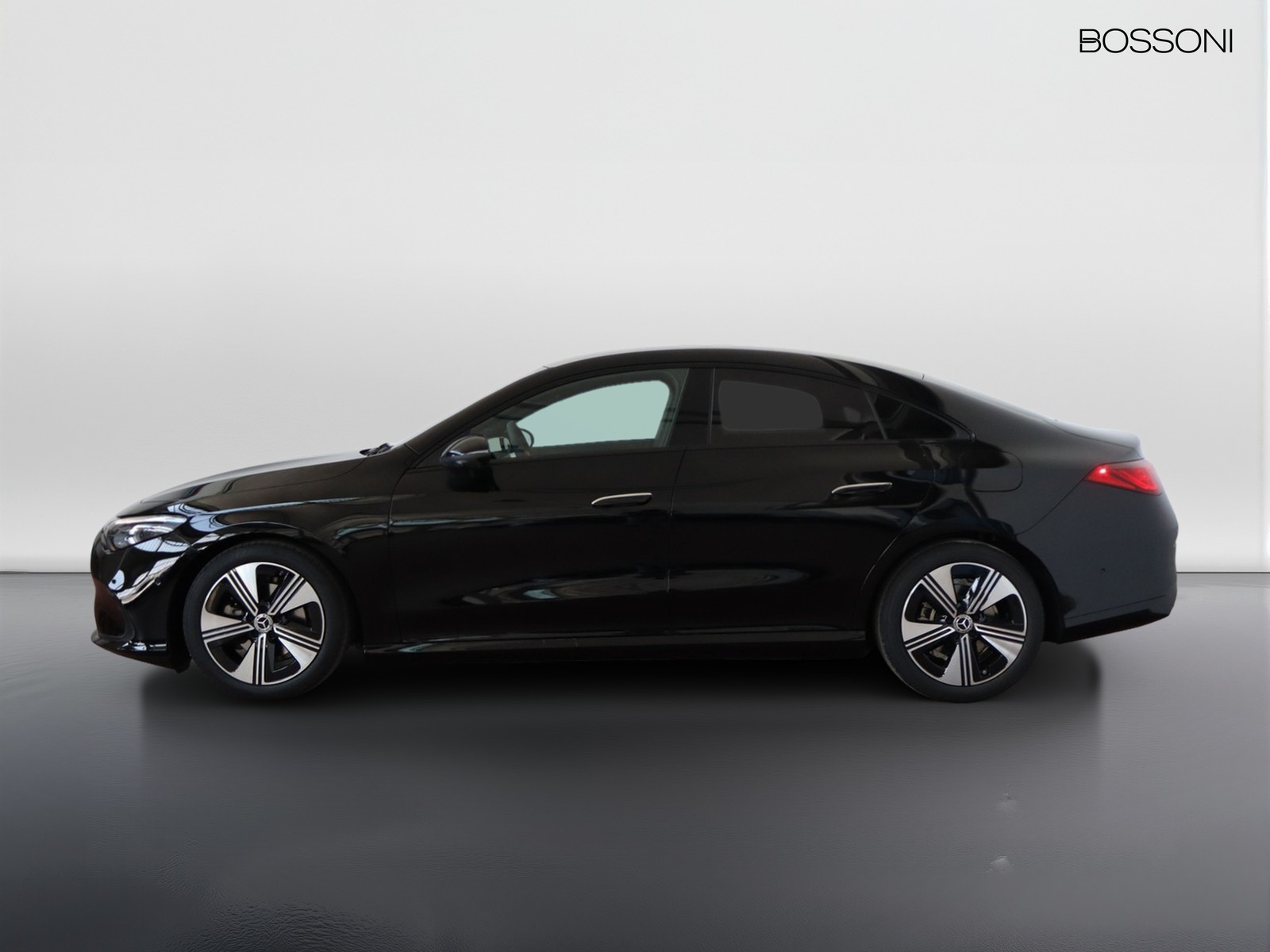 3 - Mercedes CLA 180 advanced plus auto