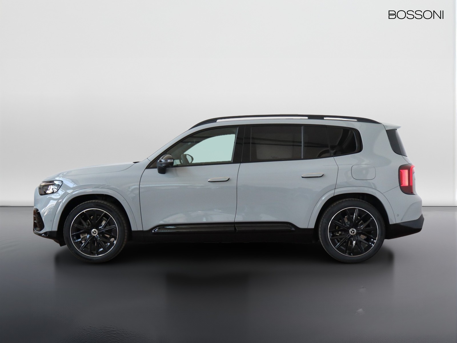 3 - Mercedes GLB 200 advanced plus 8g-edct
