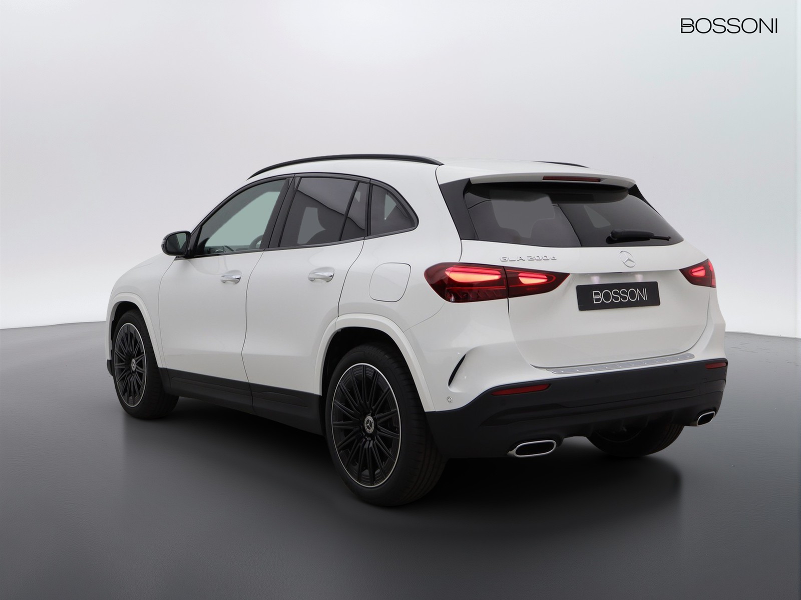 5 - Mercedes GLA 200 d amg line extra 8g-dct
