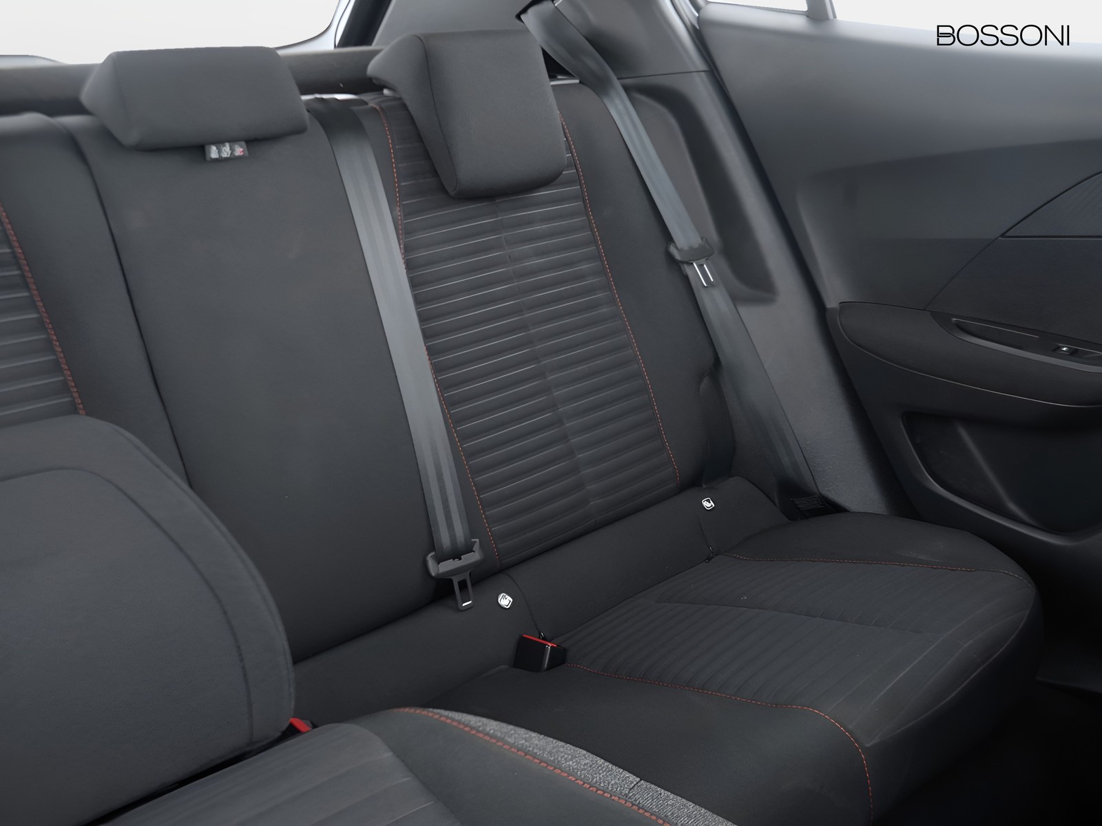 20 - Peugeot 2008 1.2 puretech 100cv active s&s