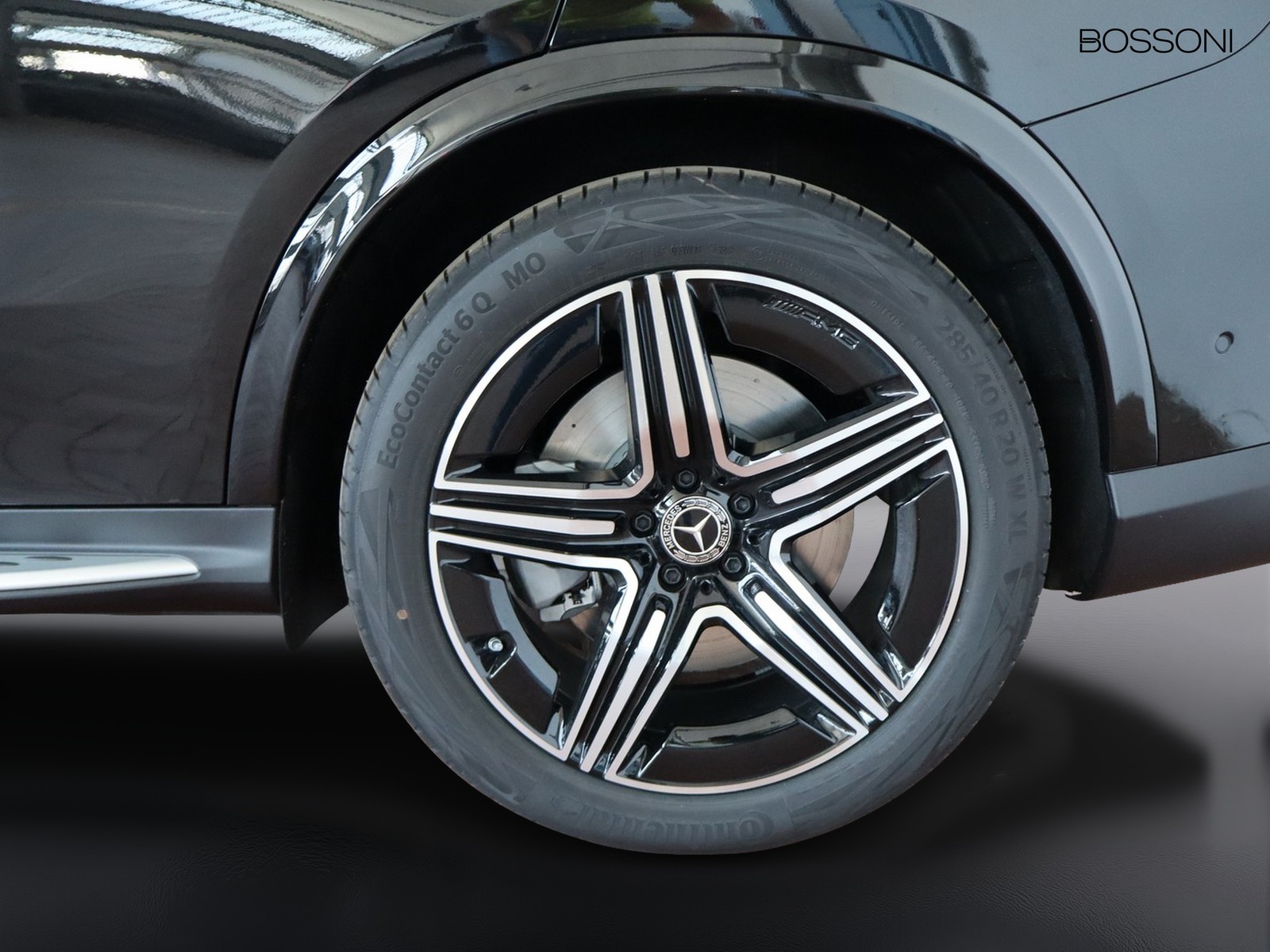 4 - Mercedes GLC coupe 300 de plug-in hybrid amg line premium 4matic 9g-tronic