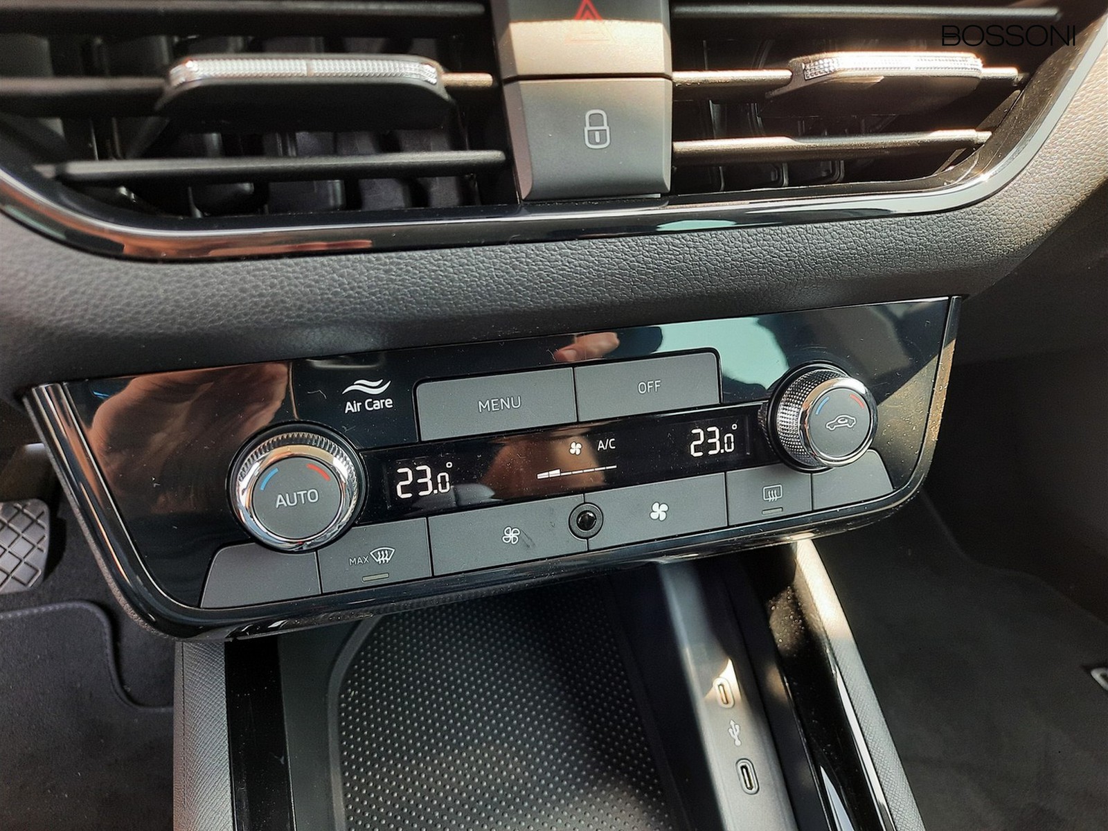 12 - Skoda Kamiq 1.0 tsi 115cv style