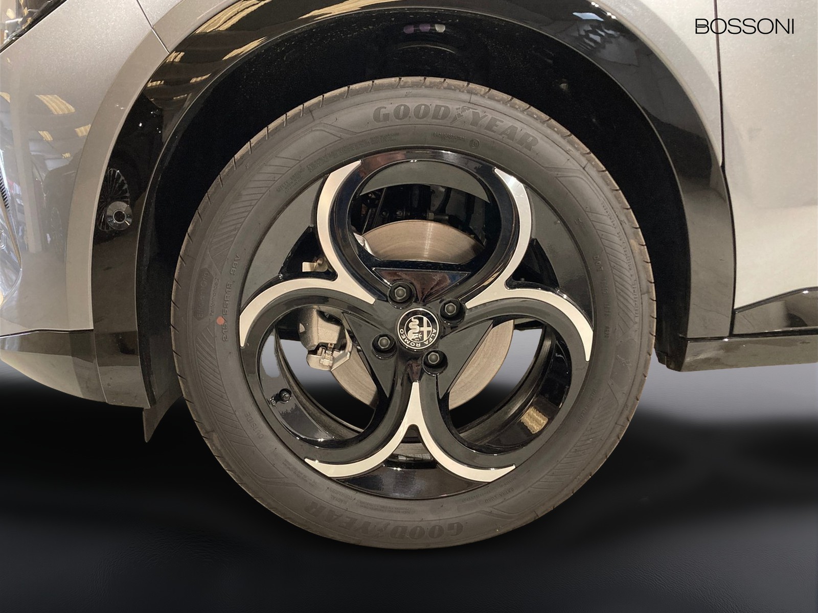 6 - Alfa Romeo Junior 1.2 hybrid 145cv ibrida ti edct6
