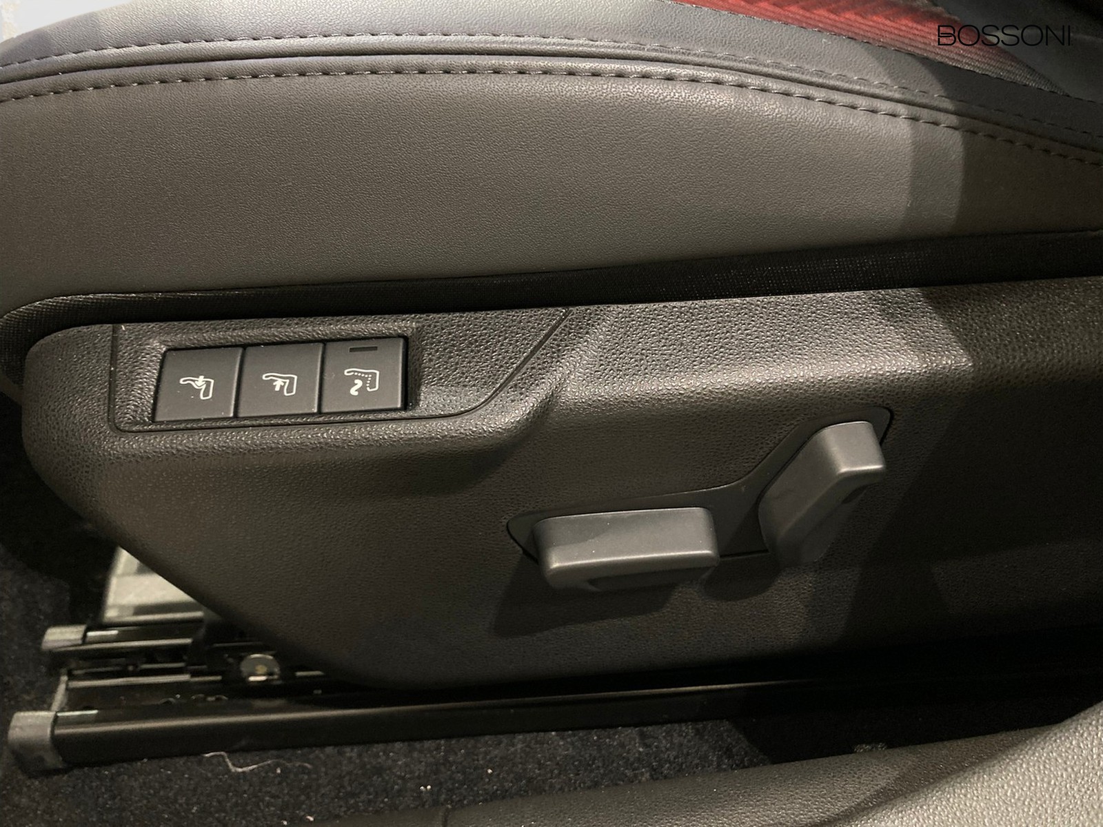 18 - Alfa Romeo Junior 1.2 hybrid 145cv ibrida ti edct6