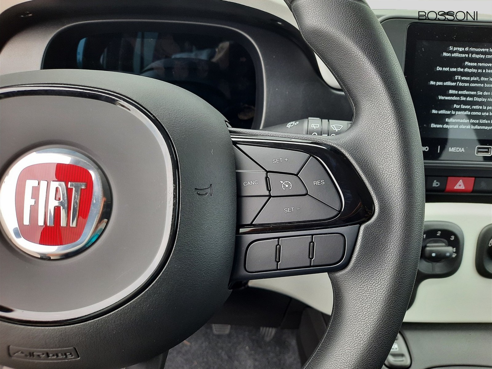 12 - Fiat Pandina cross 1.0 firefly hybrid 65cv cross s&s