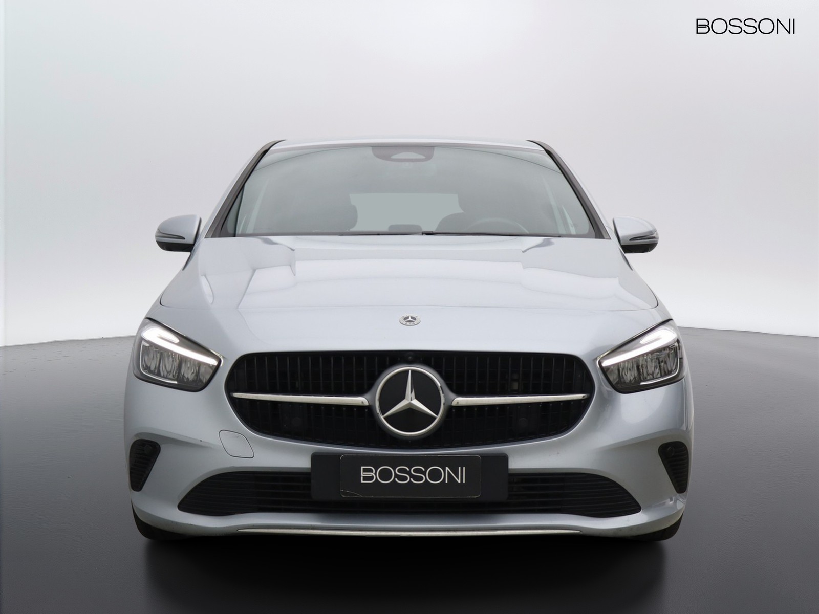 2 - Mercedes Classe B 180 d street edition 8g-dct