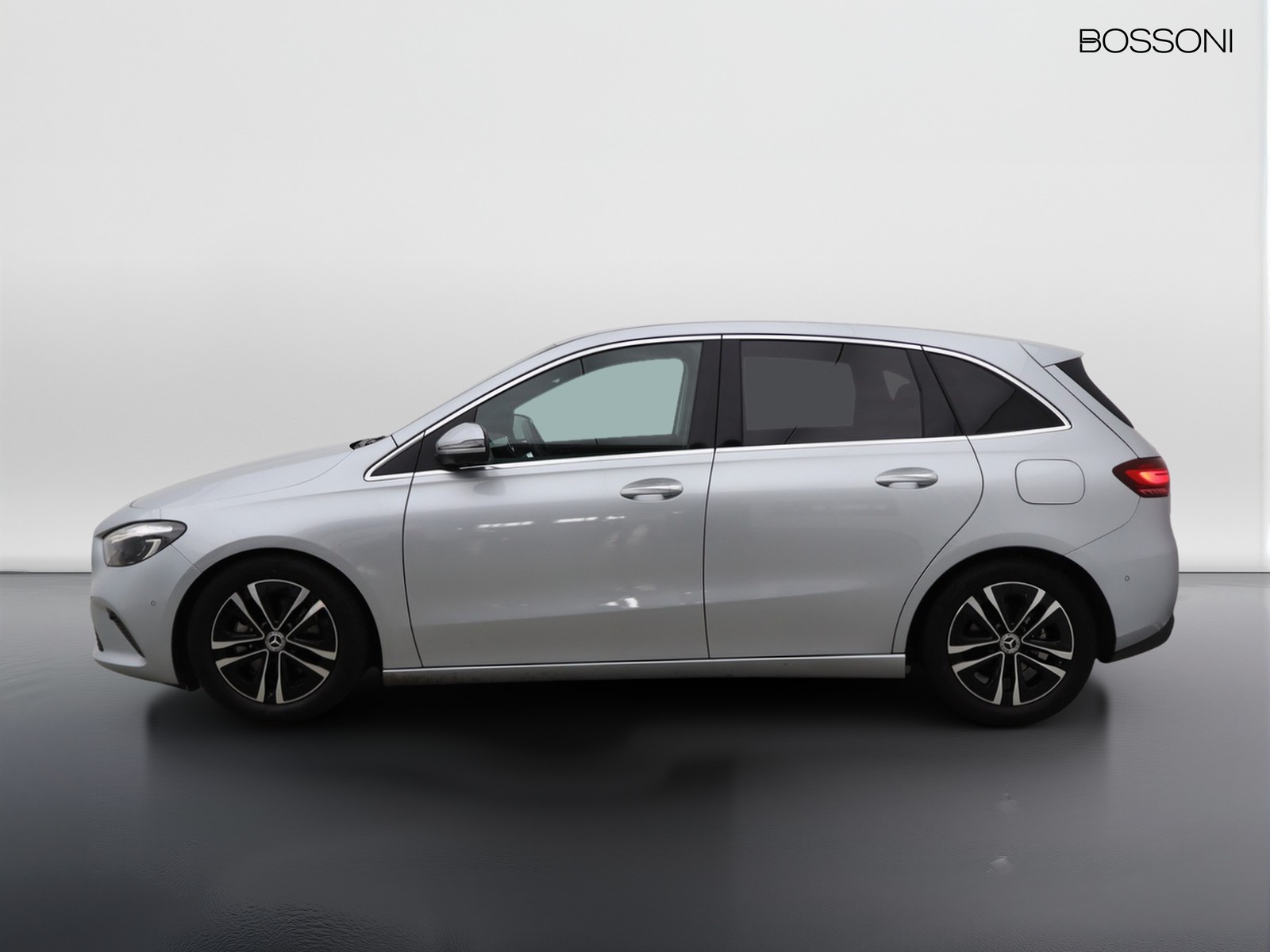3 - Mercedes Classe B 180 d street edition 8g-dct