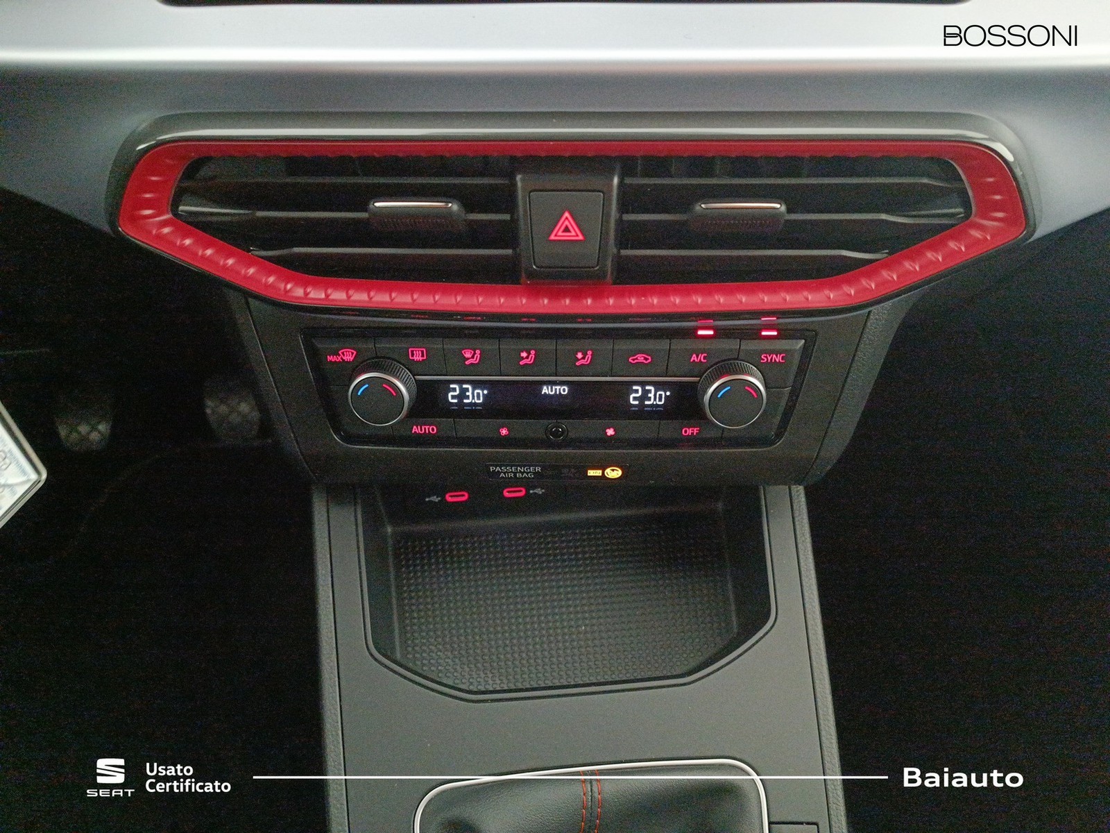 11 - SEAT Ibiza 5 porte 1.0 ecotsi 95cv fr