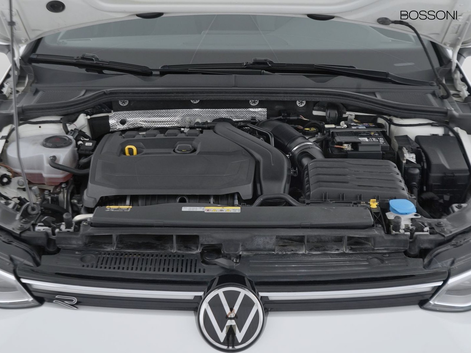 11 - Volkswagen Golf 1.5 etsi evo act 150cv r-line dsg