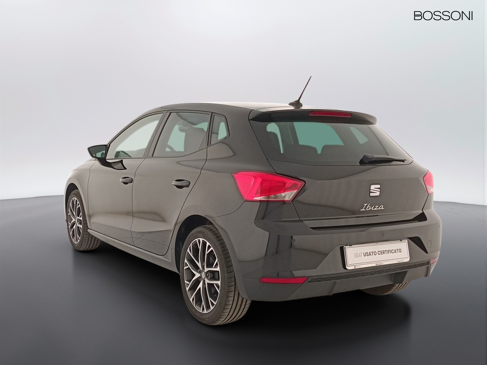 4 - SEAT Ibiza 5 porte 1.0 ecotsi 95cv black edition