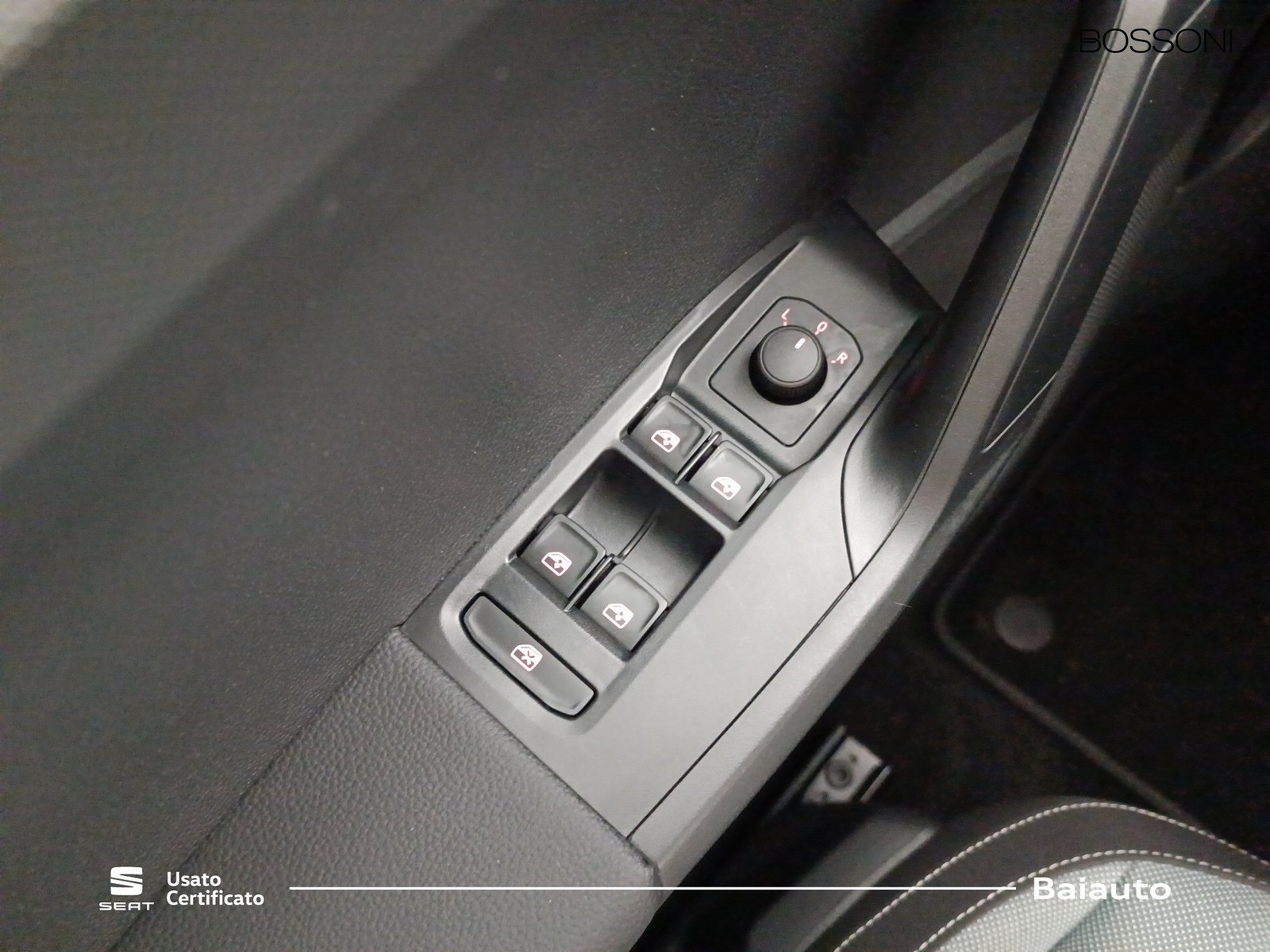 17 - SEAT Ibiza 5 porte 1.0 ecotsi 95cv black edition