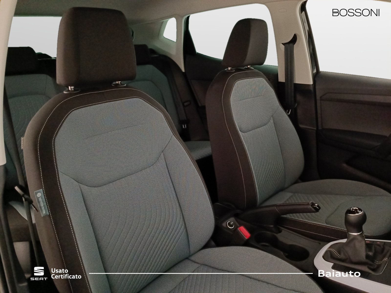18 - SEAT Ibiza 5 porte 1.0 ecotsi 95cv black edition