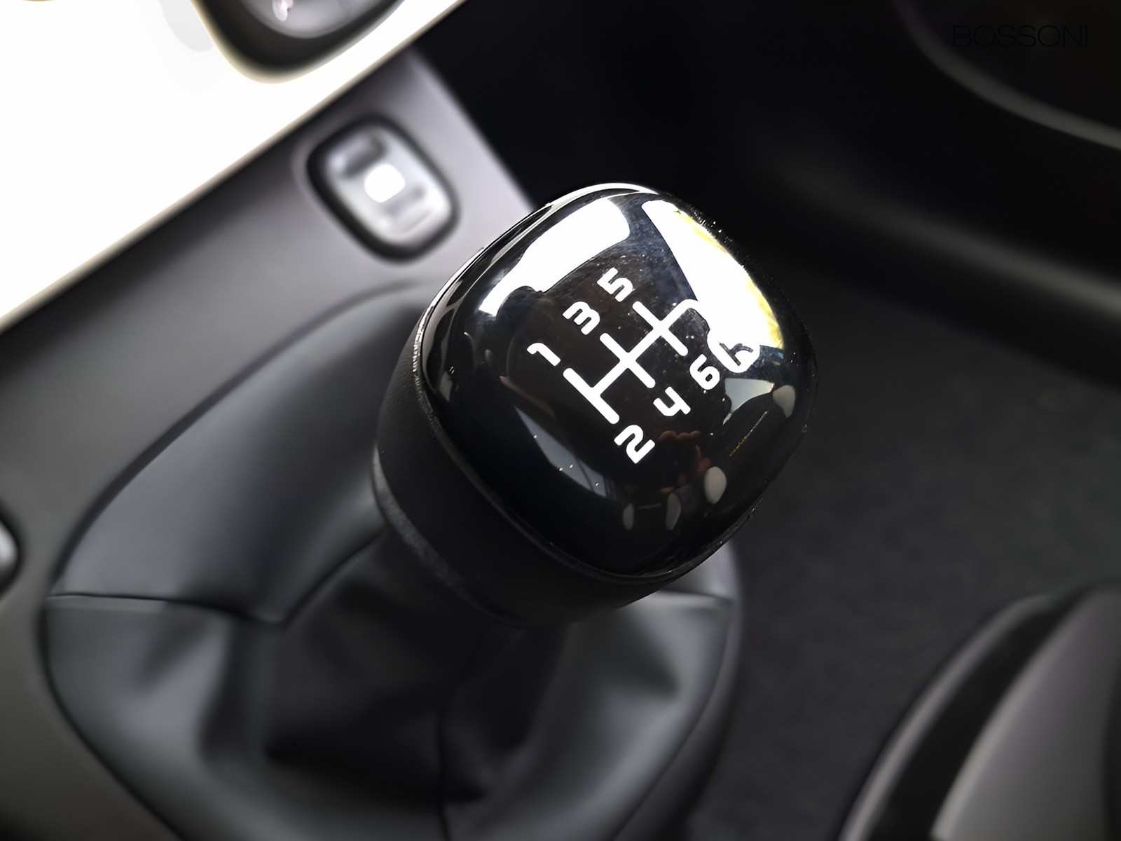 18 - Fiat Pandina cross 1.0 firefly hybrid 65cv cross s&s