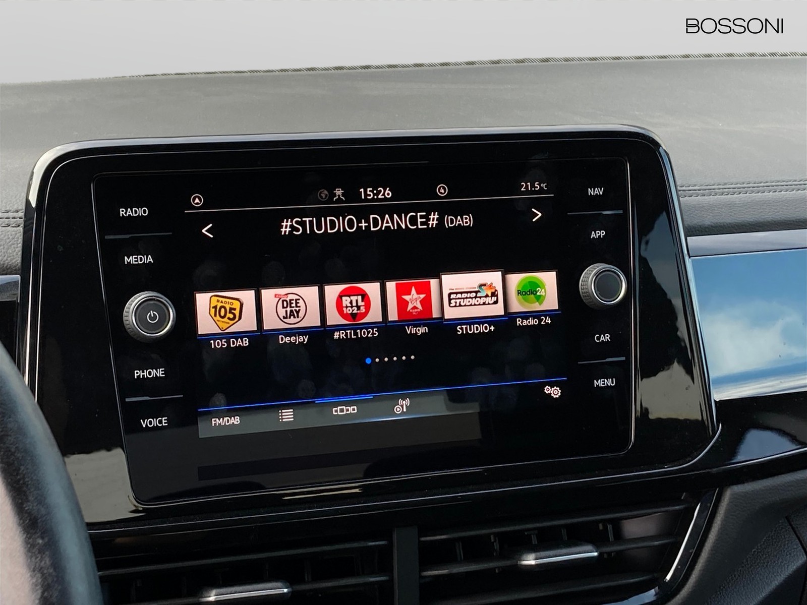 15 - Volkswagen T-Roc 1.0 tsi 110cv style