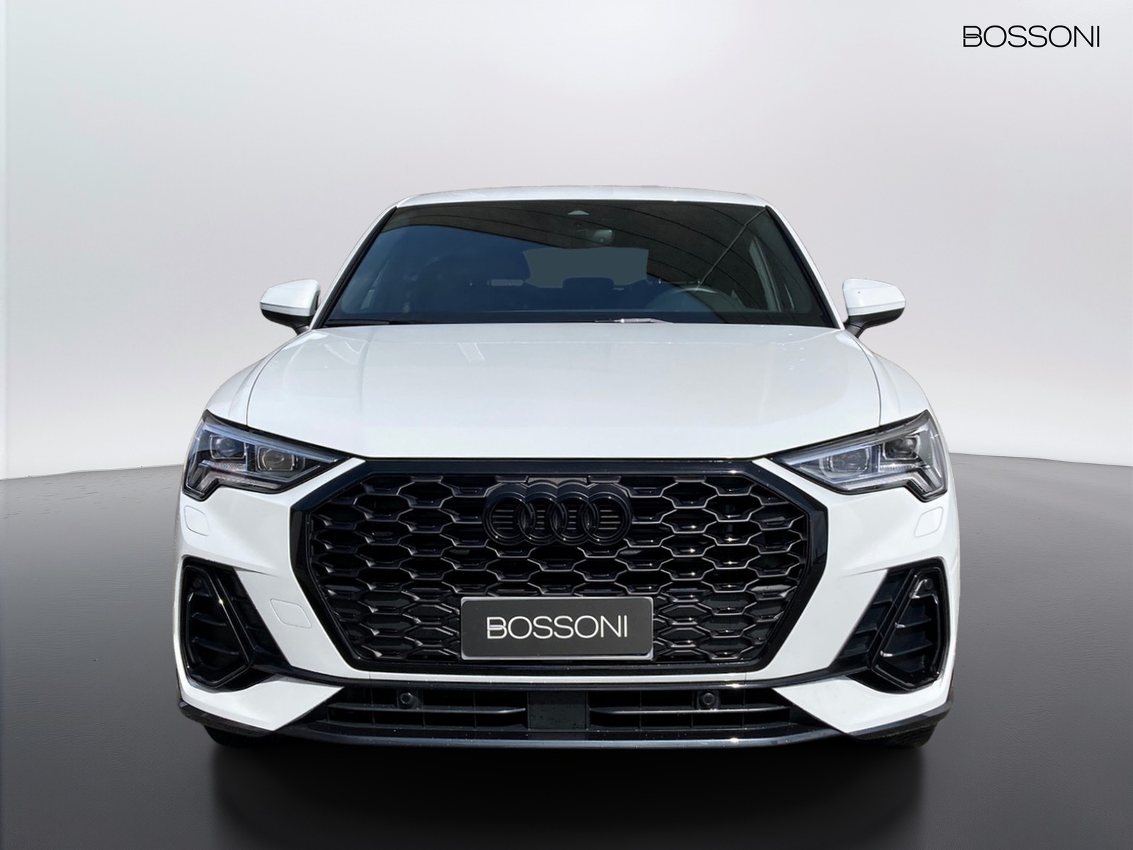 2 - Audi Q3 sportback 35 2.0 tdi s line edition s tronic