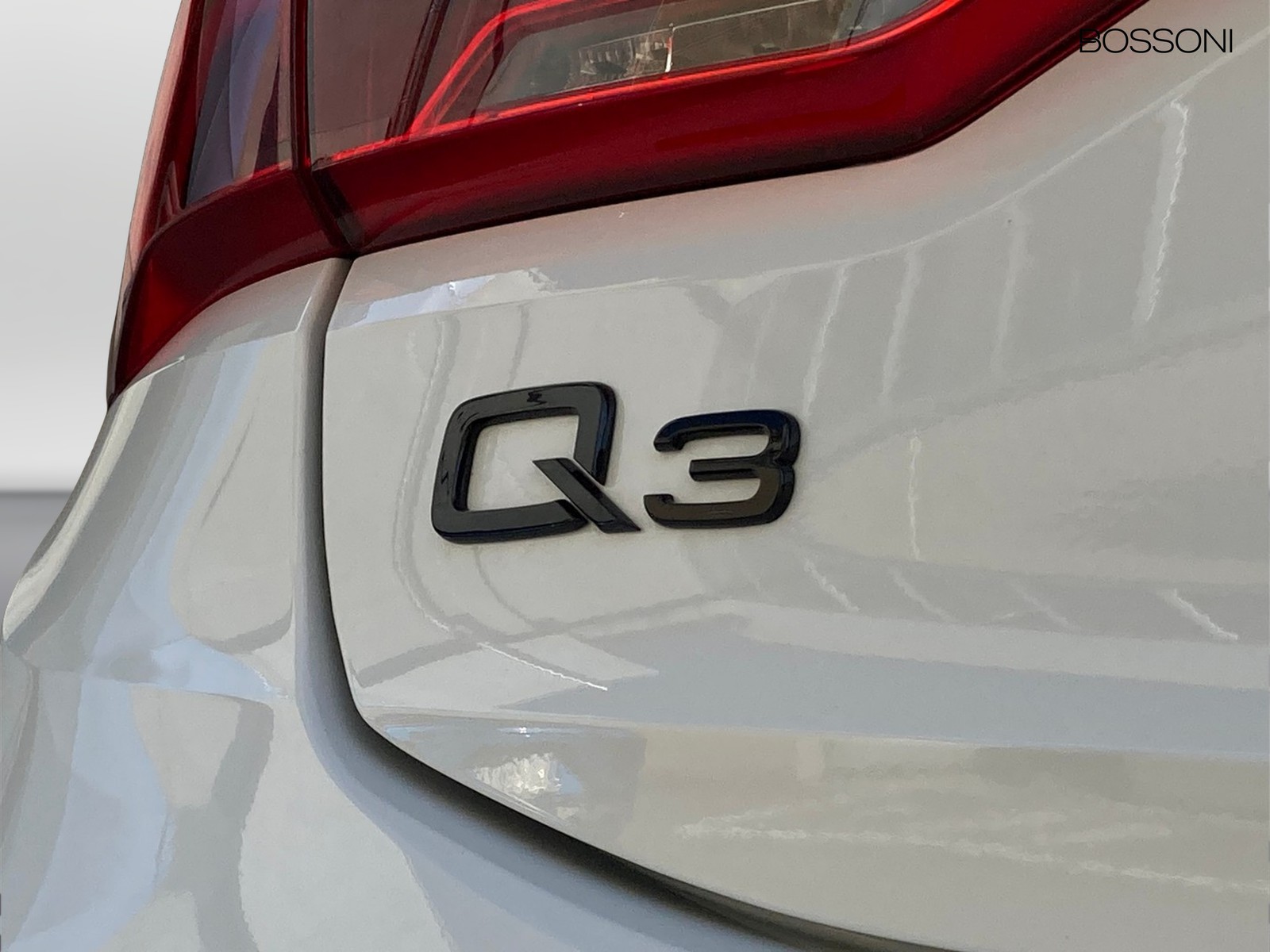 28 - Audi Q3 sportback 35 2.0 tdi s line edition s tronic